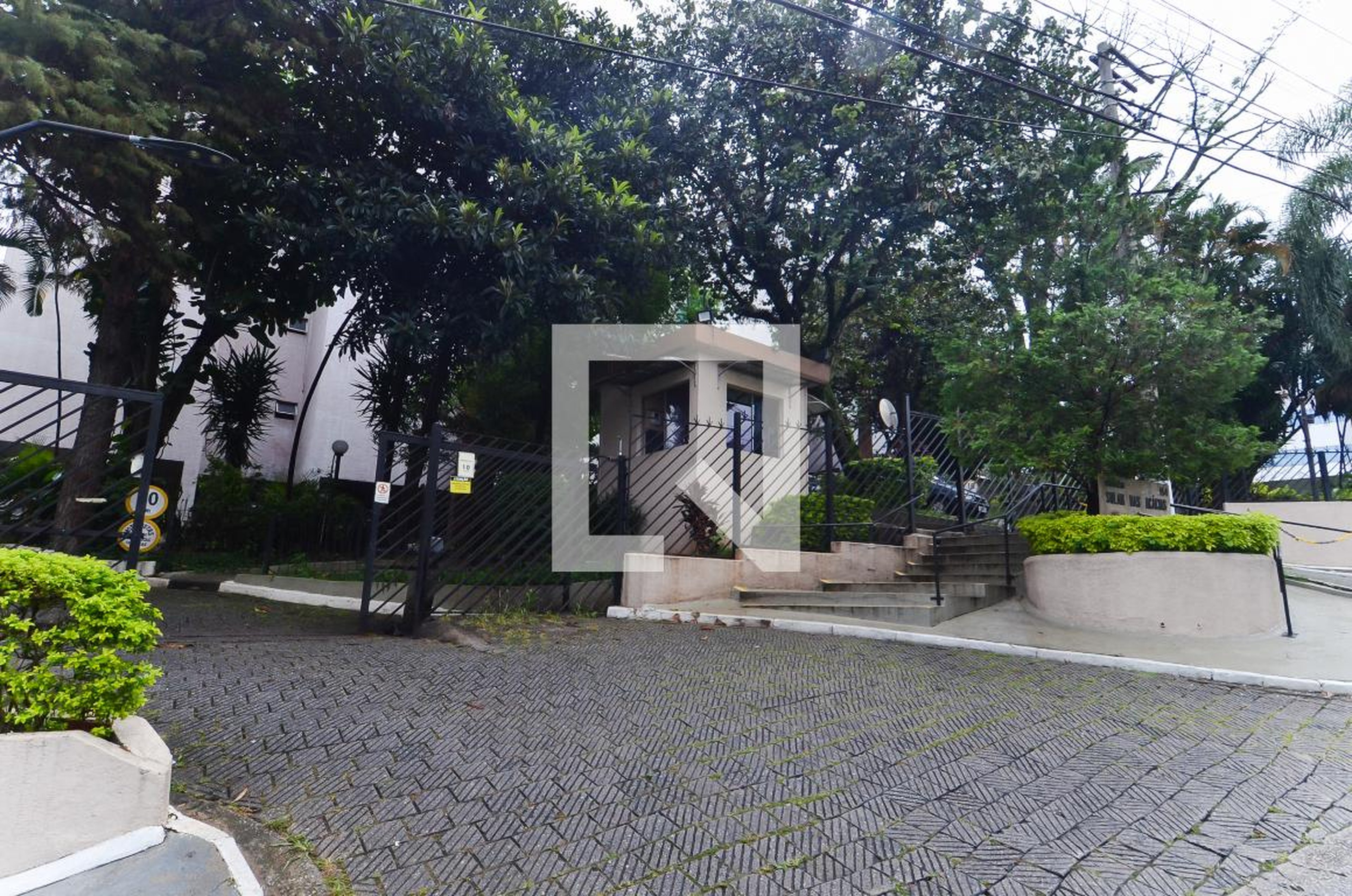 Fachada do Condomínio Condomínio Solar das Acácias