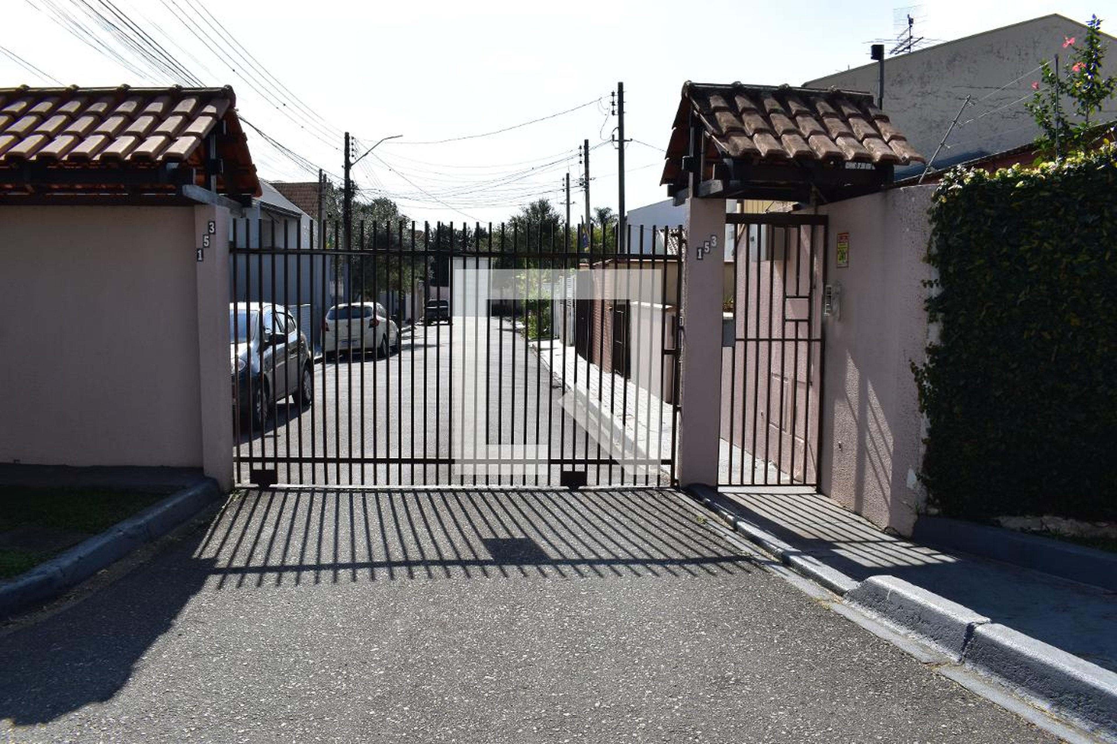 Fachada do condomínio Condomínio em Rua Henrique Mehl, 153