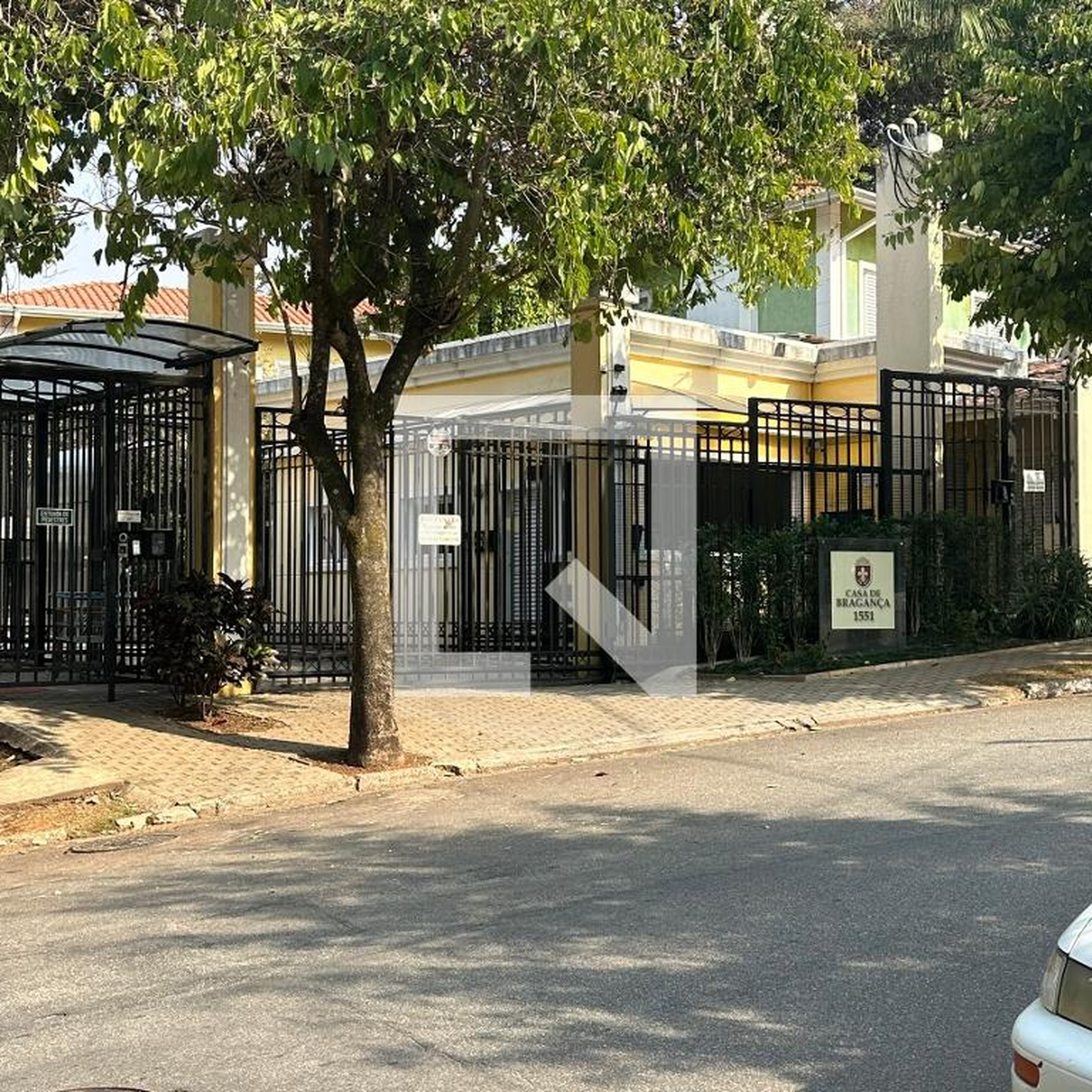 Fachada Condomínio Casa de Bragança