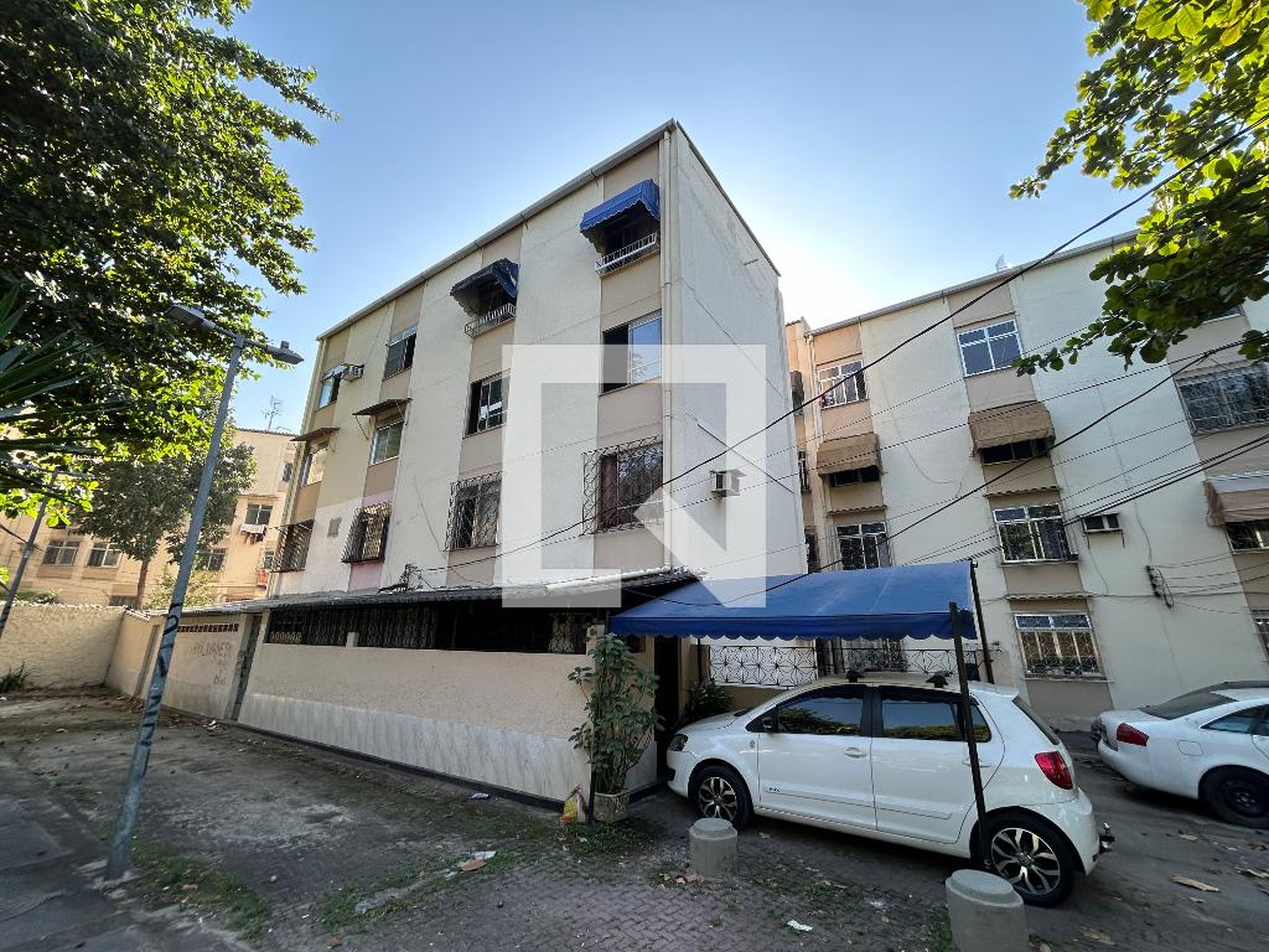 Fachada Condomínio em Rua João Adil de Oliveira, 51