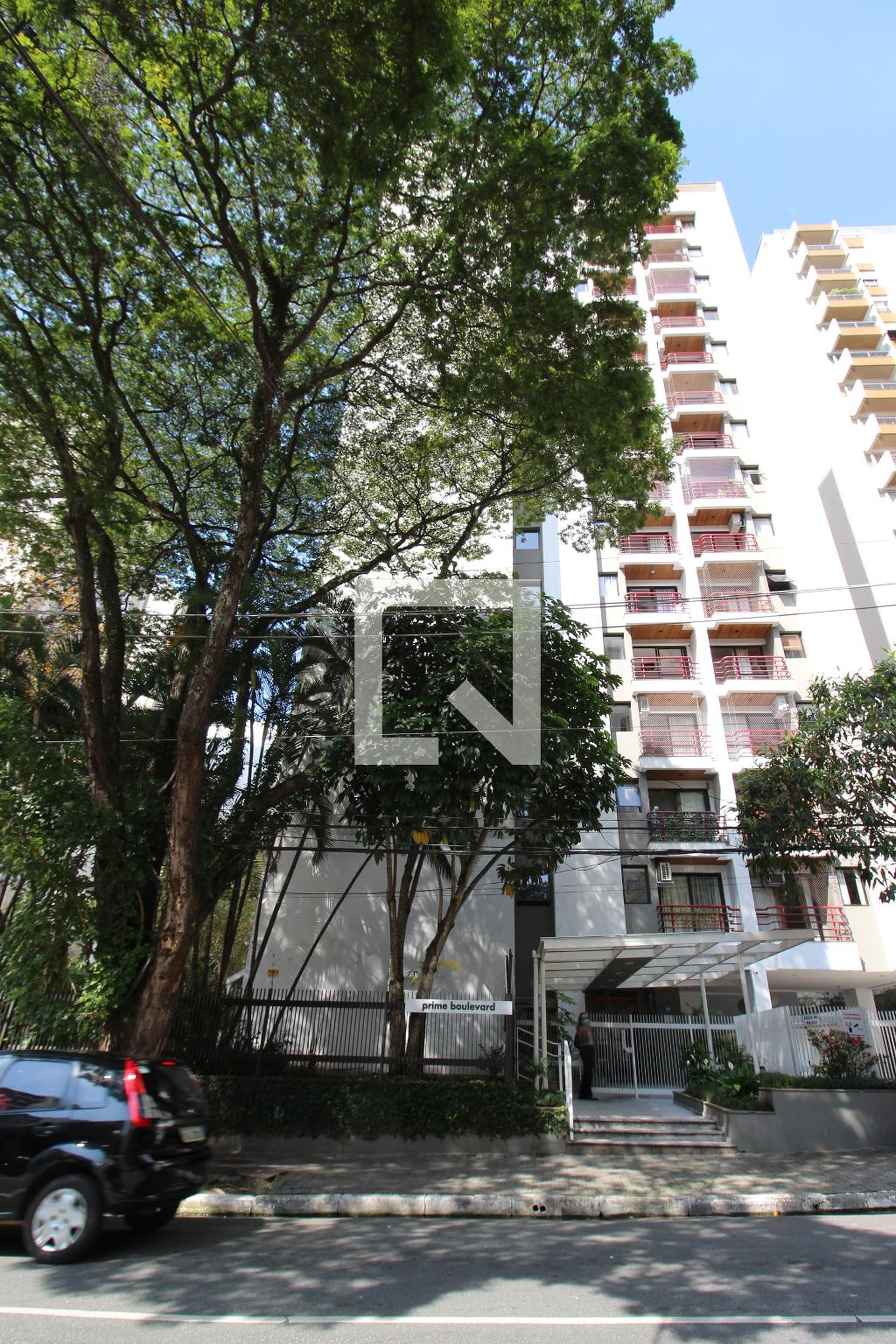 Fachada Condomínio em Alameda Jauaperi, 1086