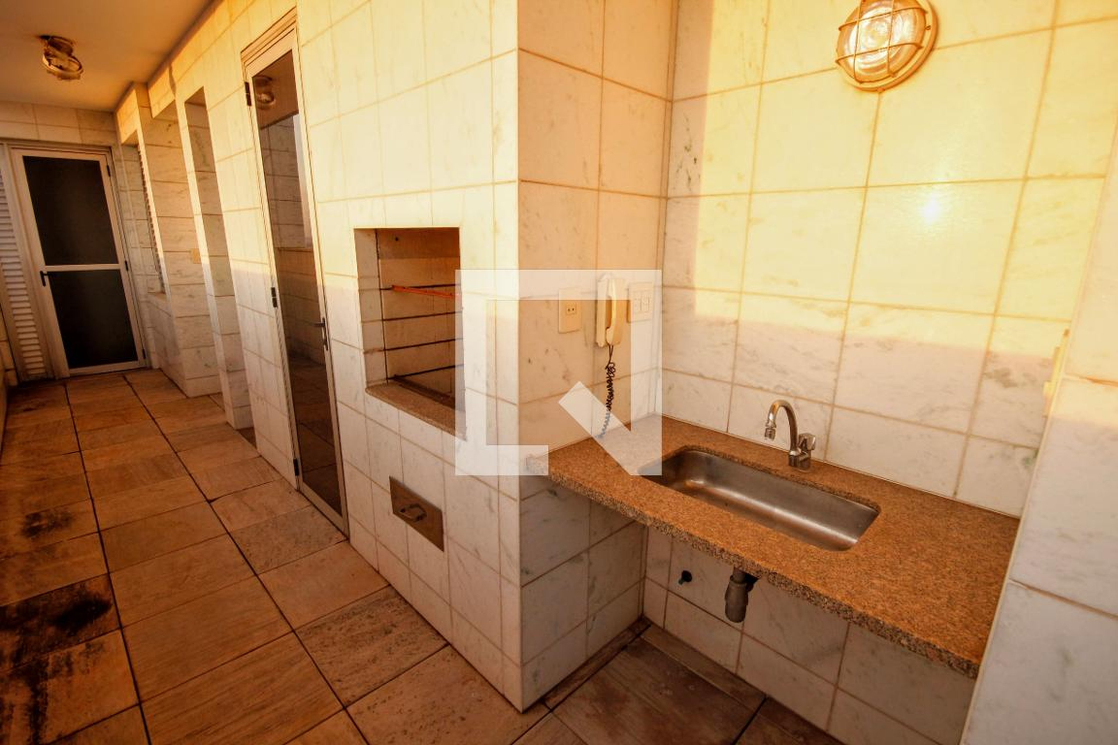 Churrasqueira - Edifício Tordesilhas