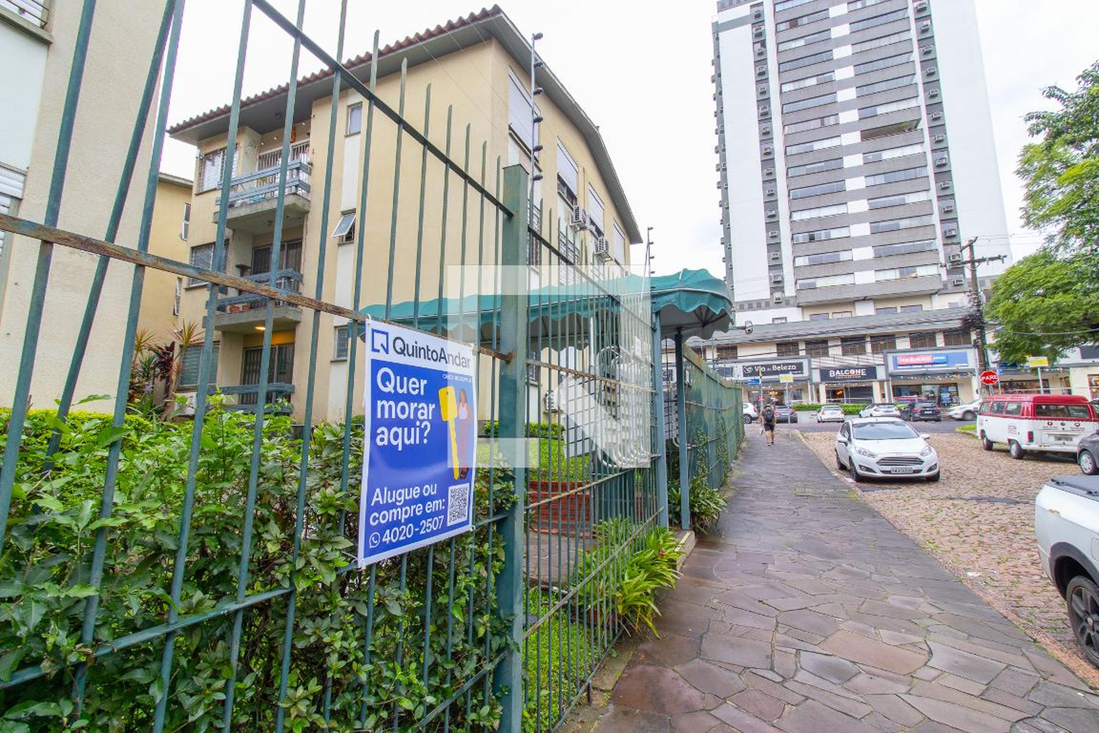 Fachada Condomínio em Rua Doutor Paulo Franco dos Réis, 110