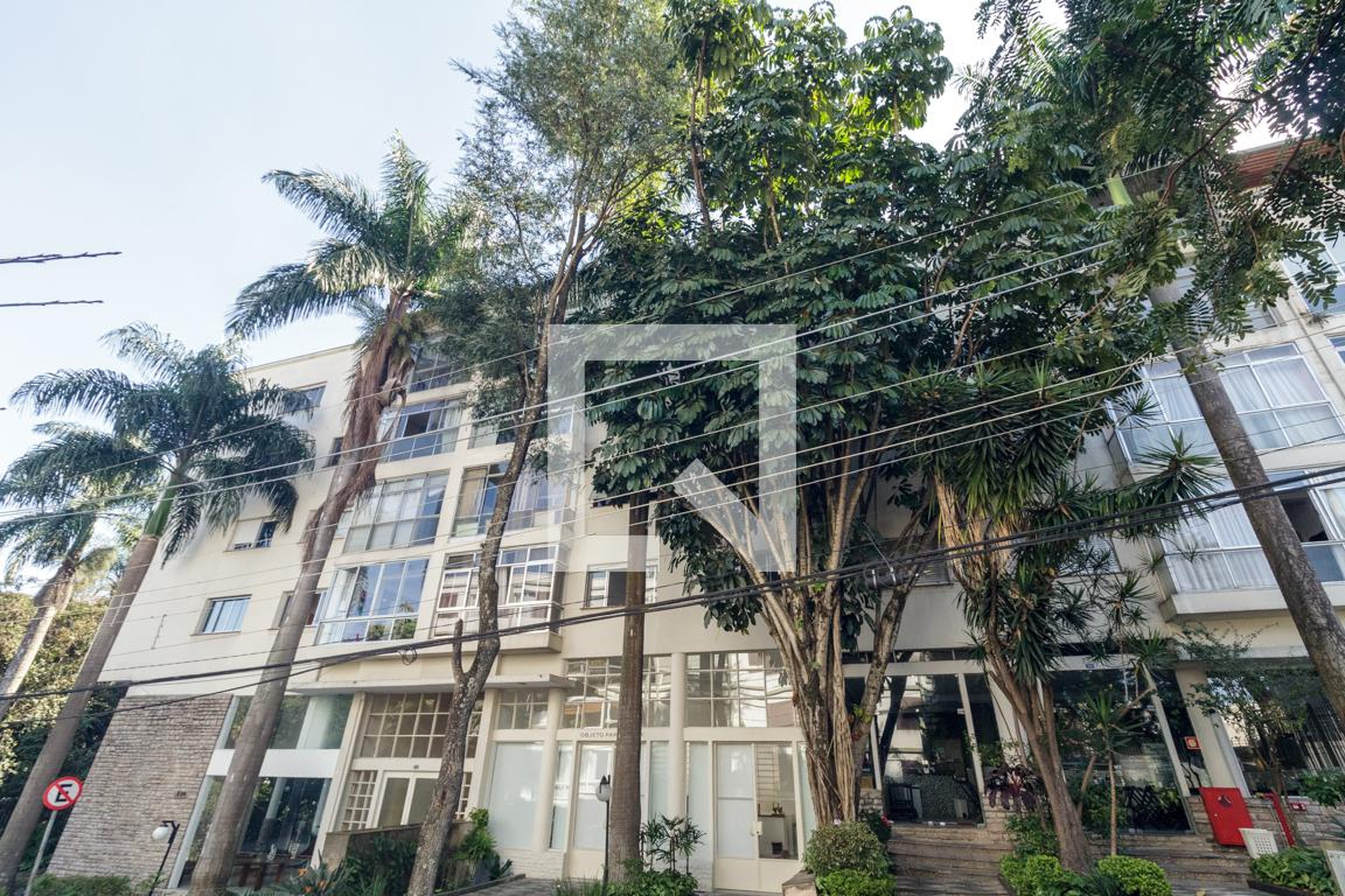 Fachada Condomínio Queen Elizabeth