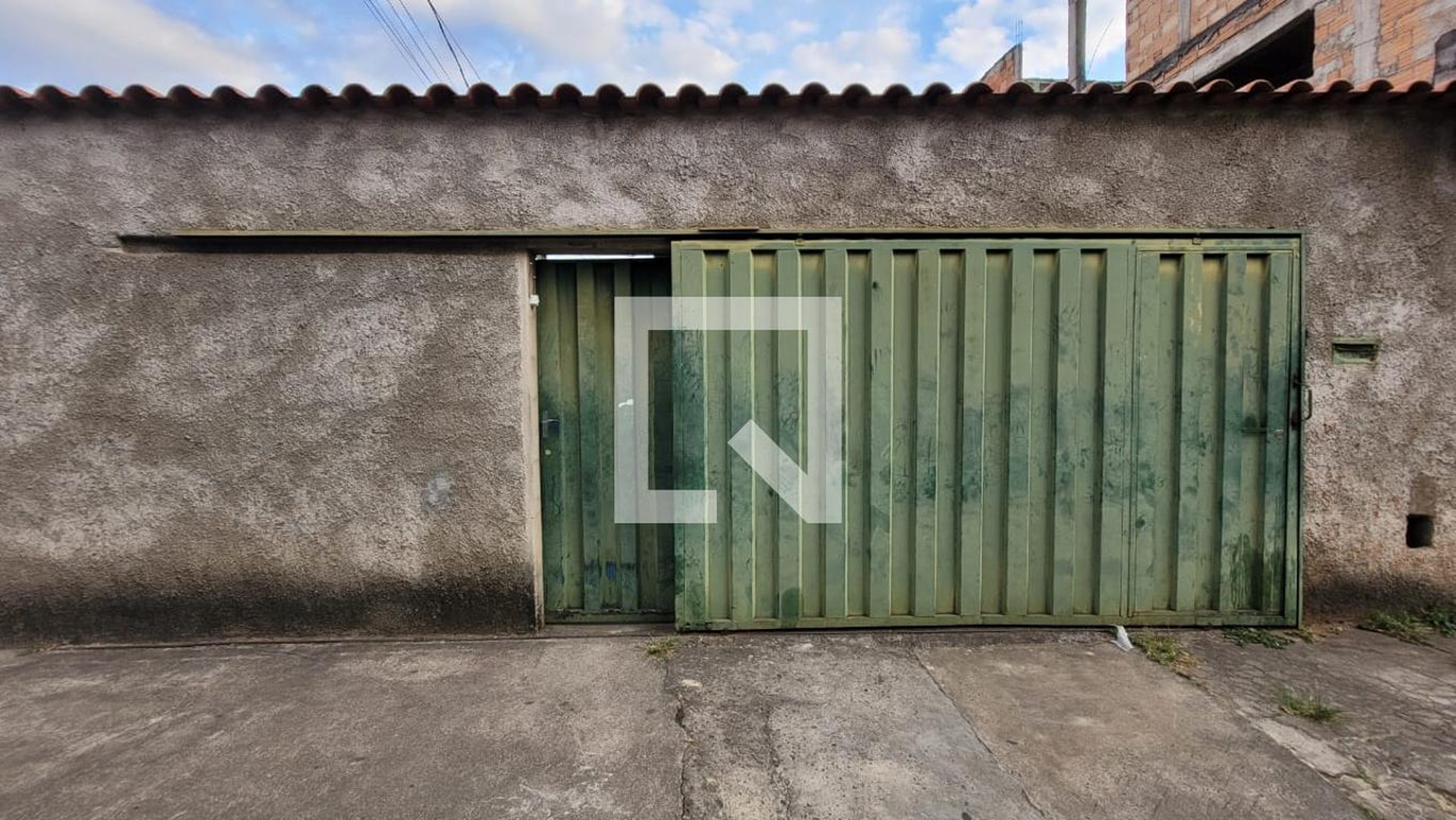 Fachada Condomínio em Rua Demiza, 442