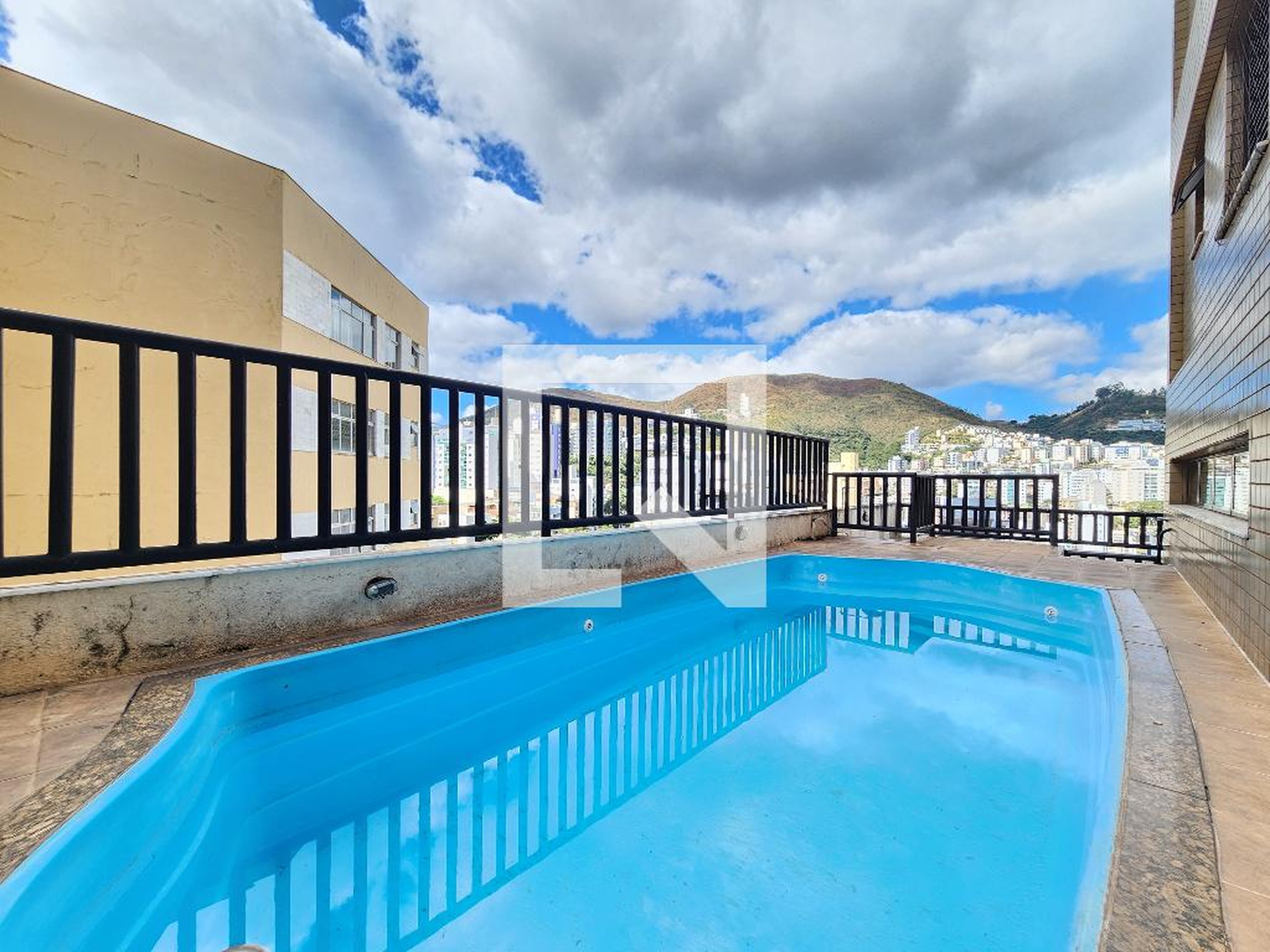 Piscina Condomínio em Rua Clementino Viana Dotti, 105