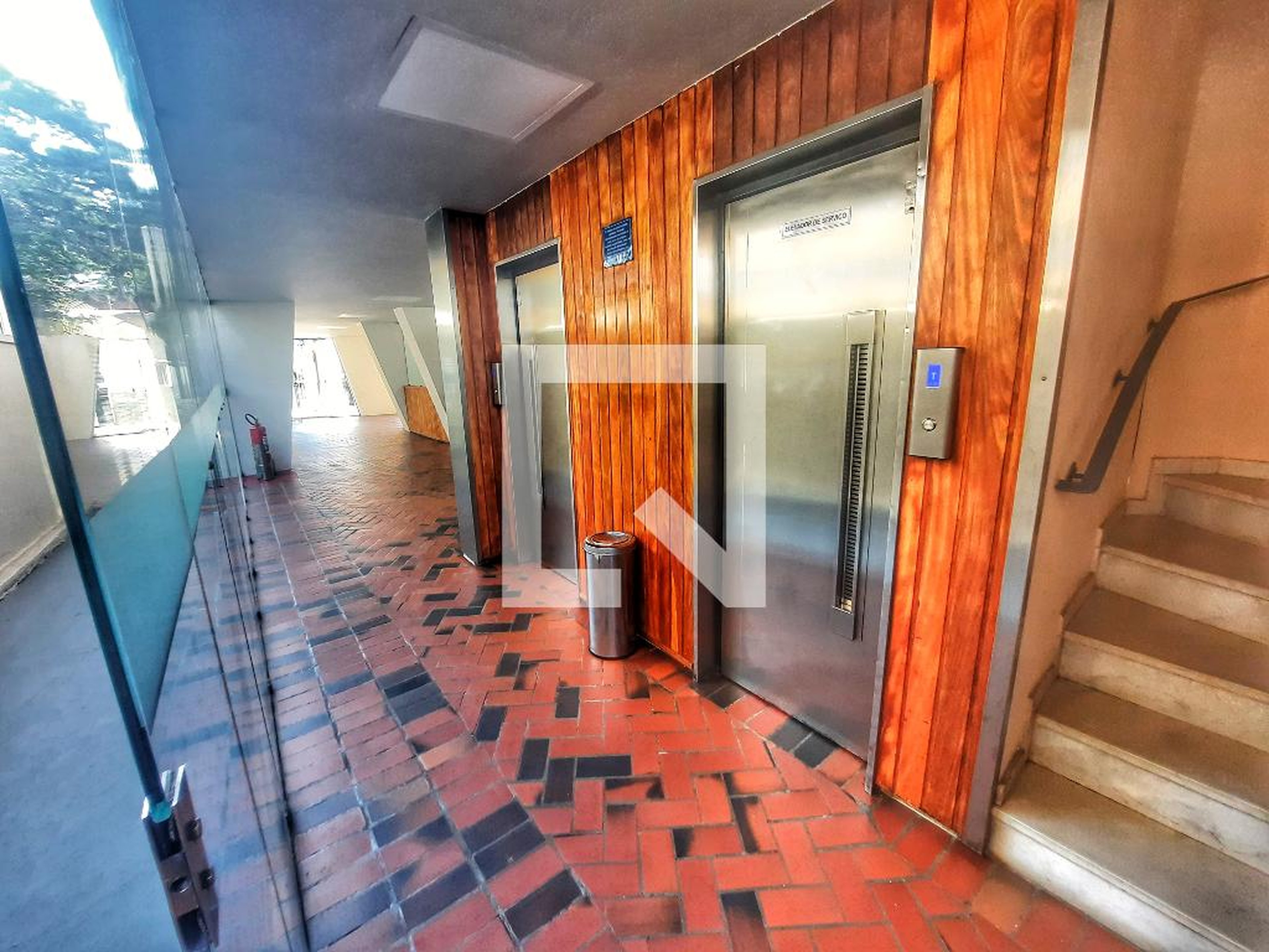 Elevador - Edifício Inhambu I