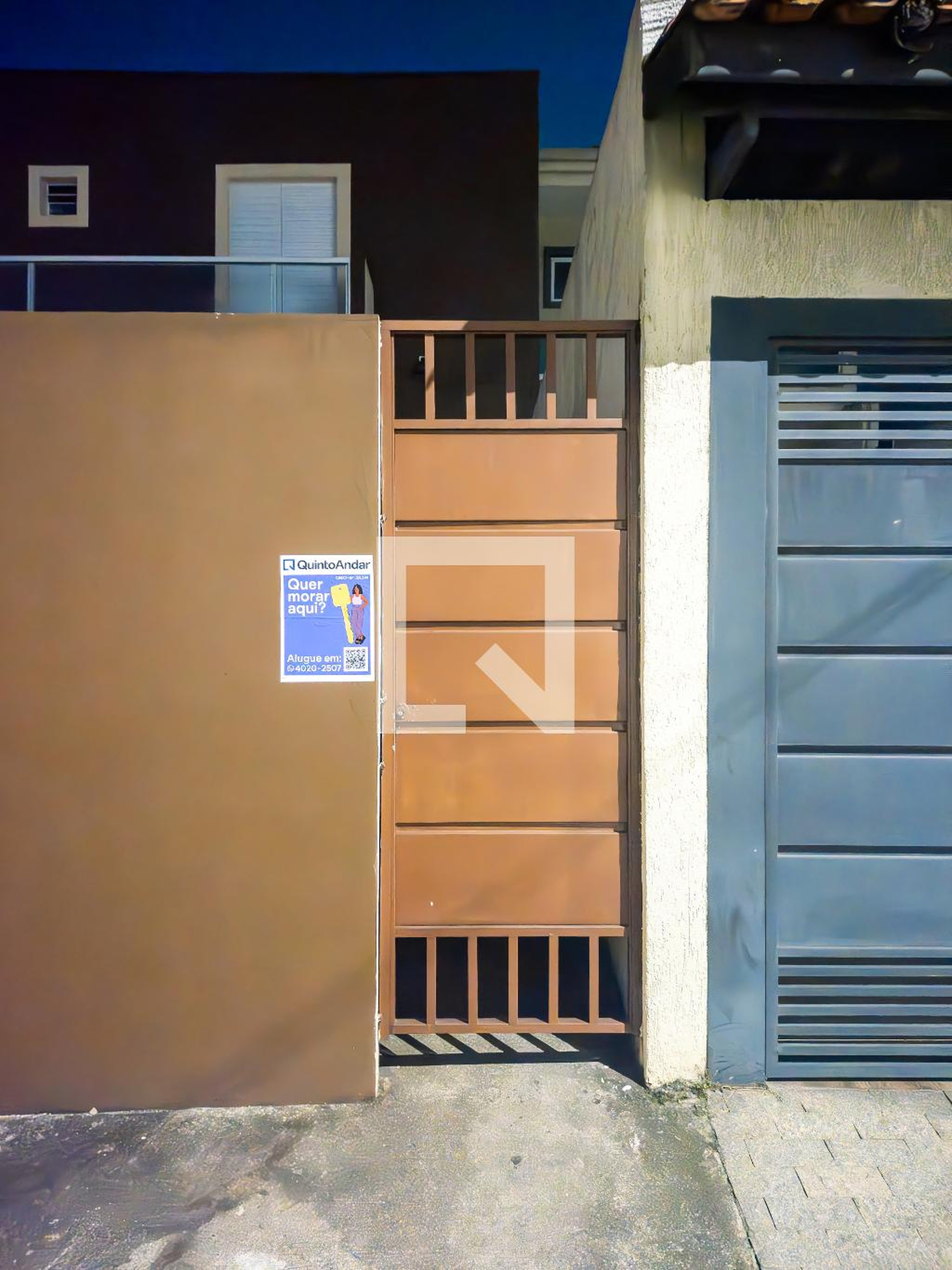 Fachada Condomínio em Rua Antônio Cavazzam, 1048