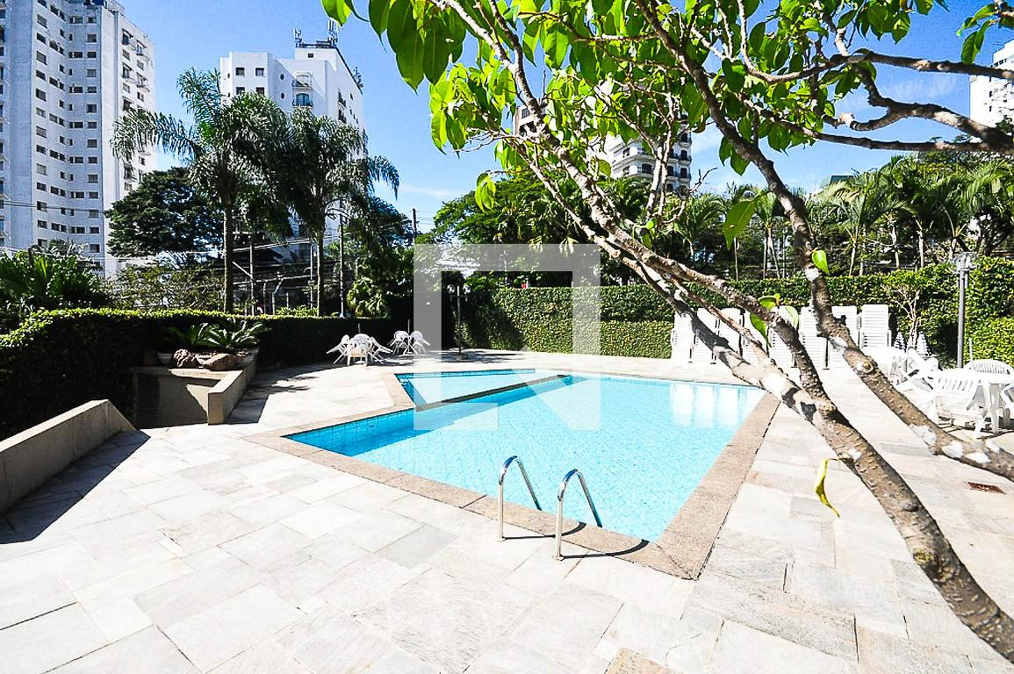 Piscina - Victória Plaza