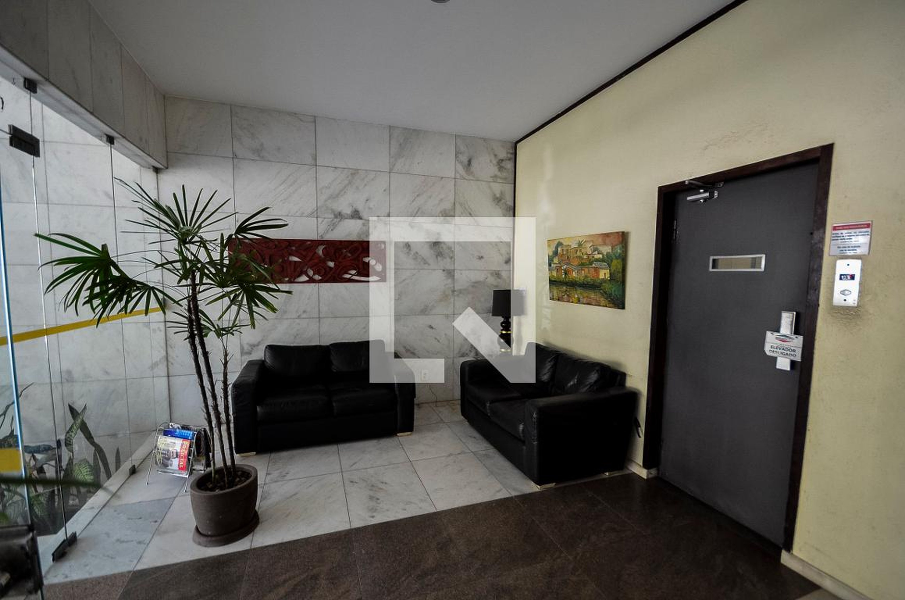 Hall - Codomínio Marco Vinicius