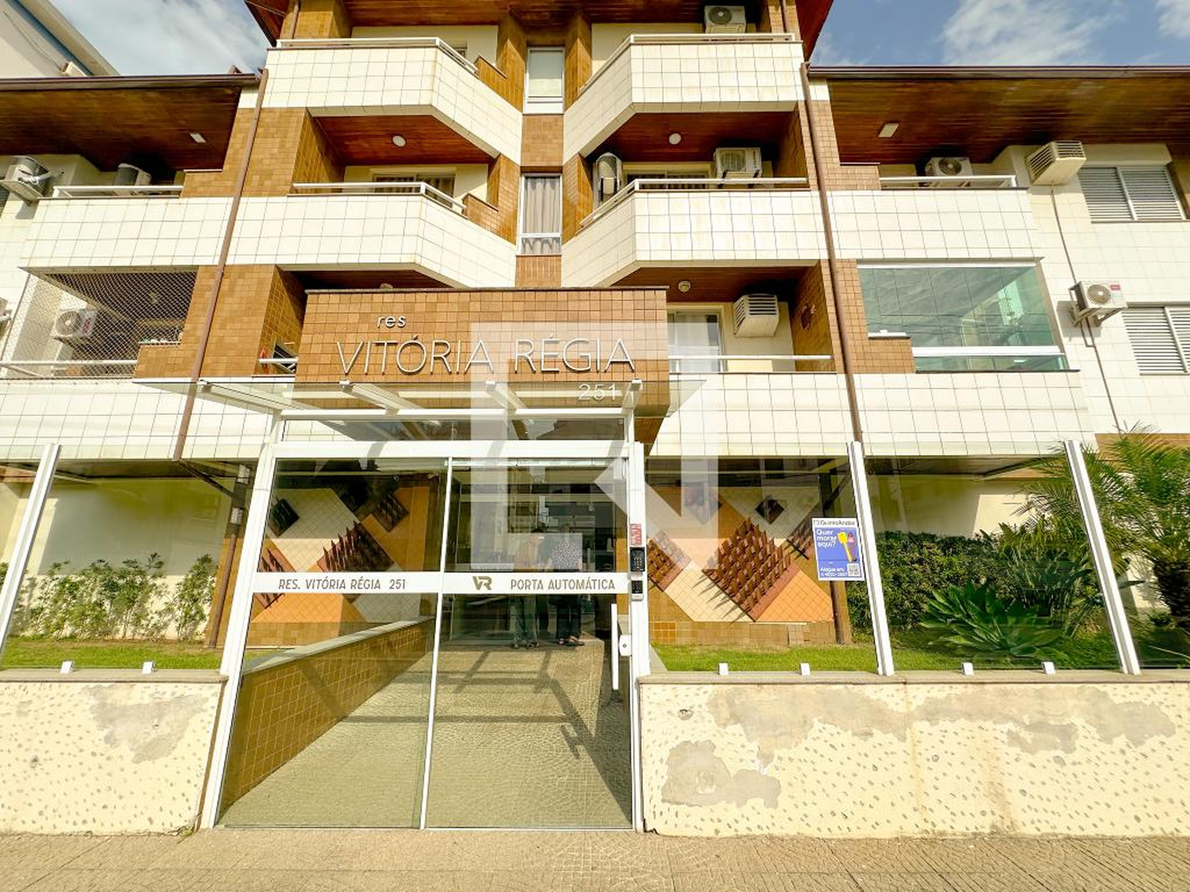 Fachada Condomínio Vitória Régia