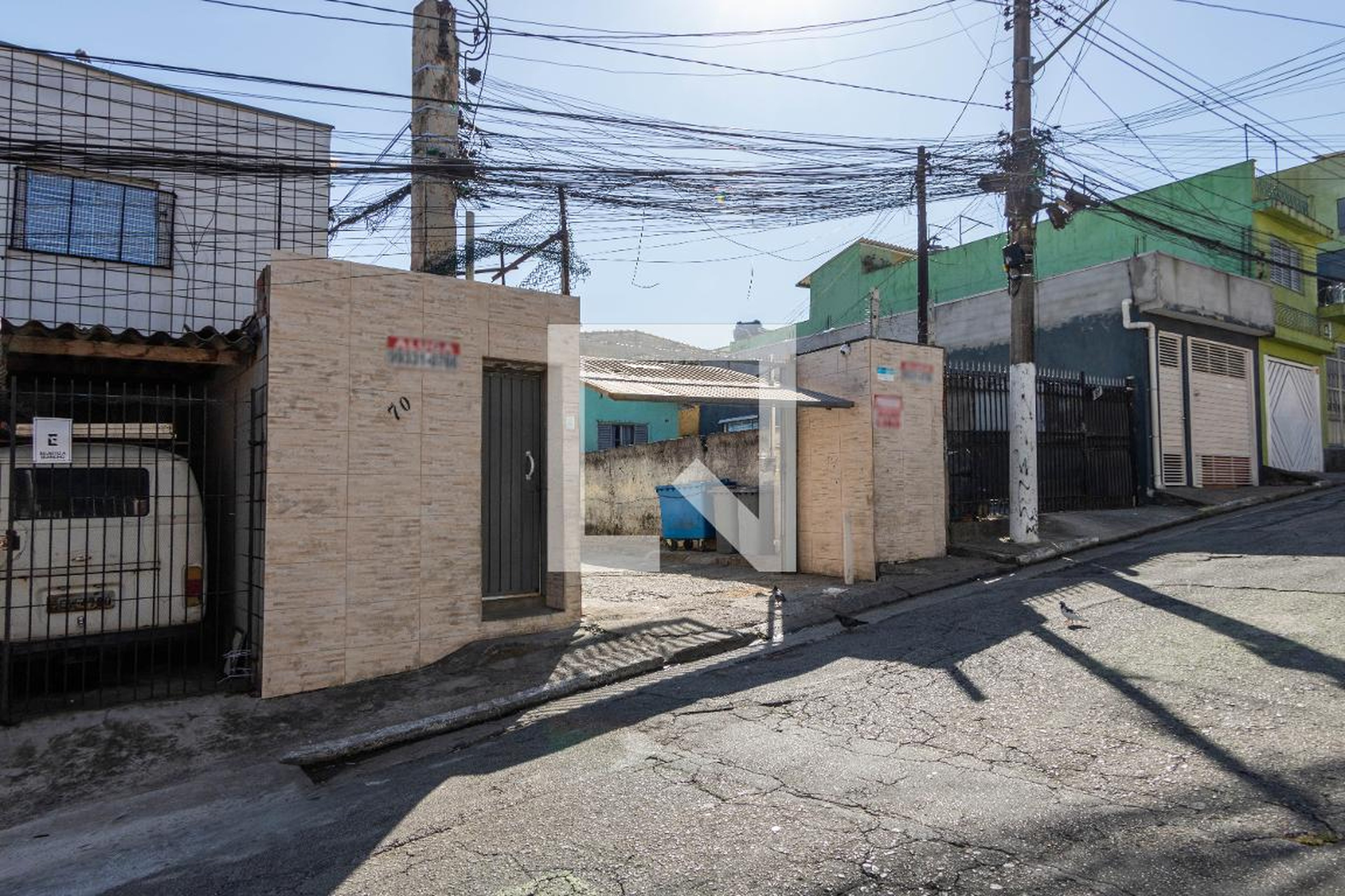 Fachada Condomínio em Rua Enrique Figueroa, 70