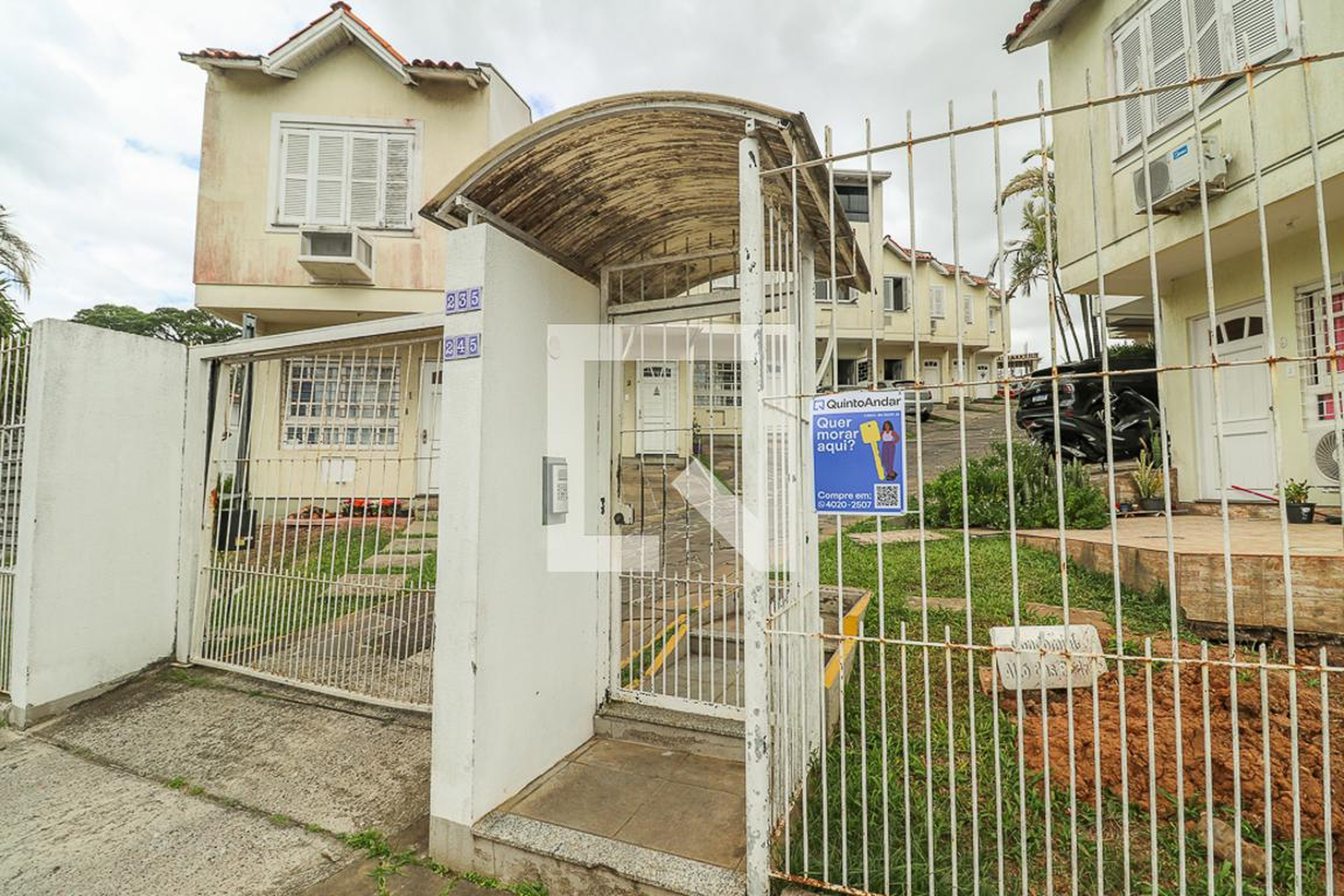 Fachada Condomínio Alto das Pedras