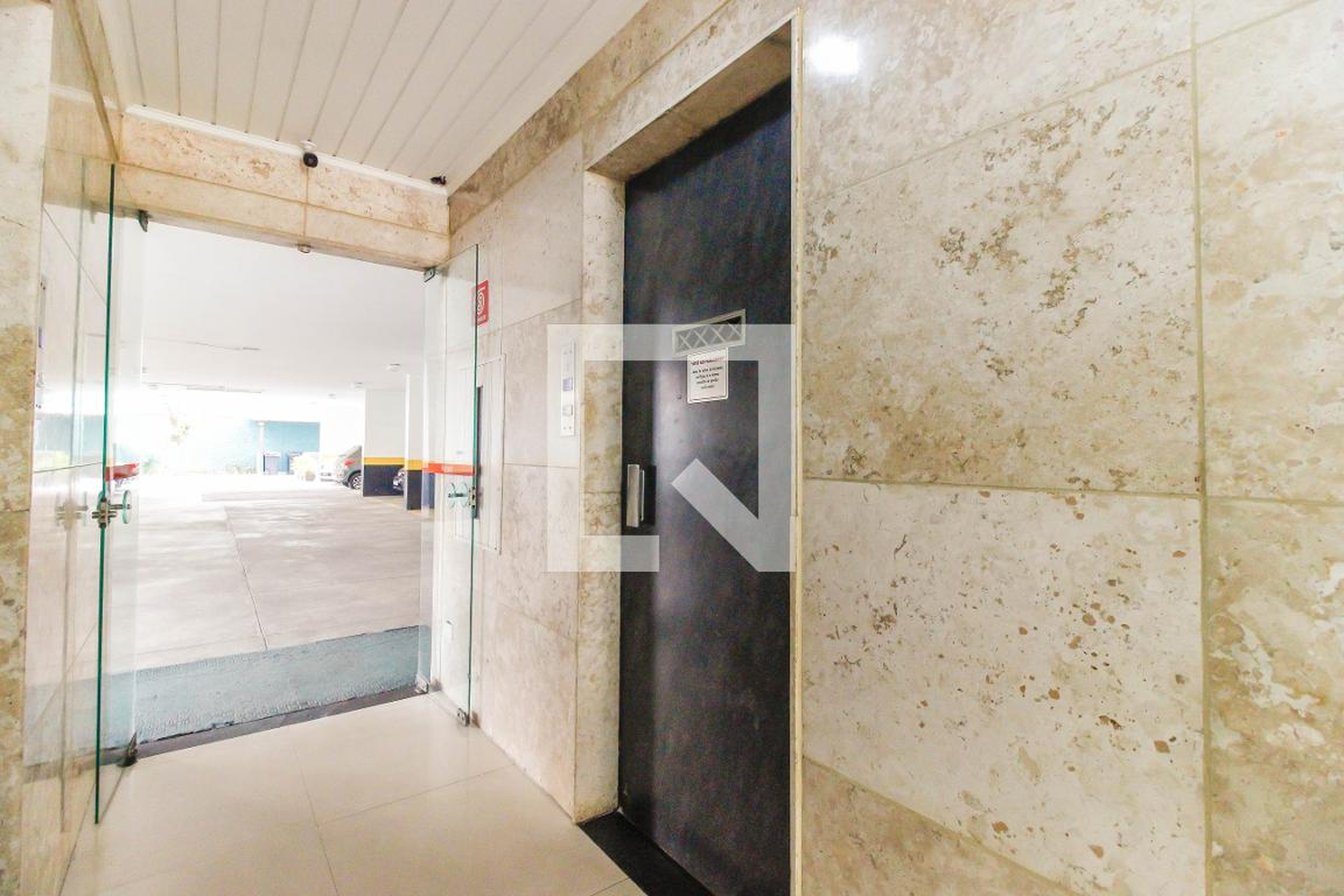 Elevador - Edifício Beyruti