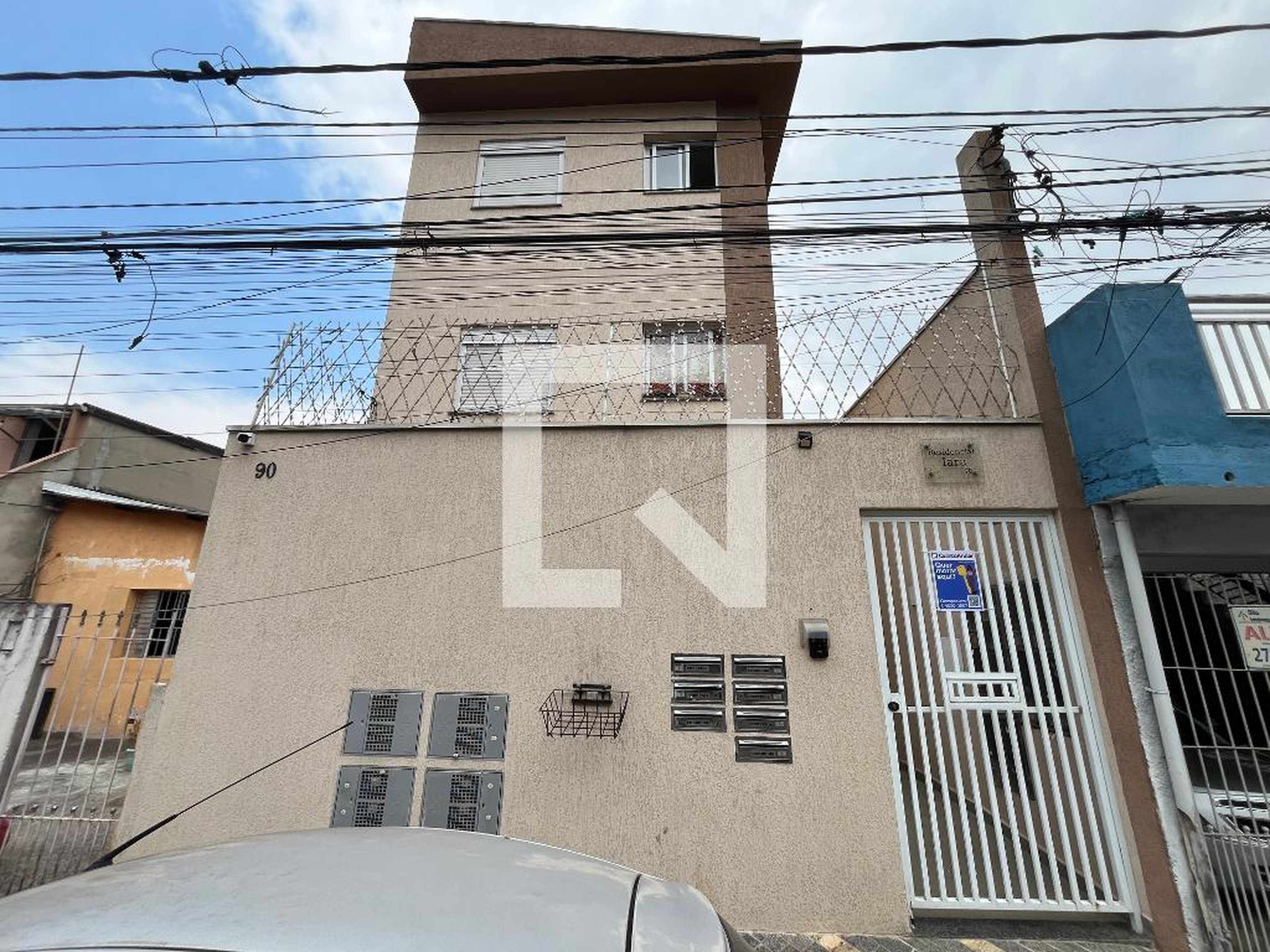 Fachada Condomínio em Rua Barra Feliz, 90
