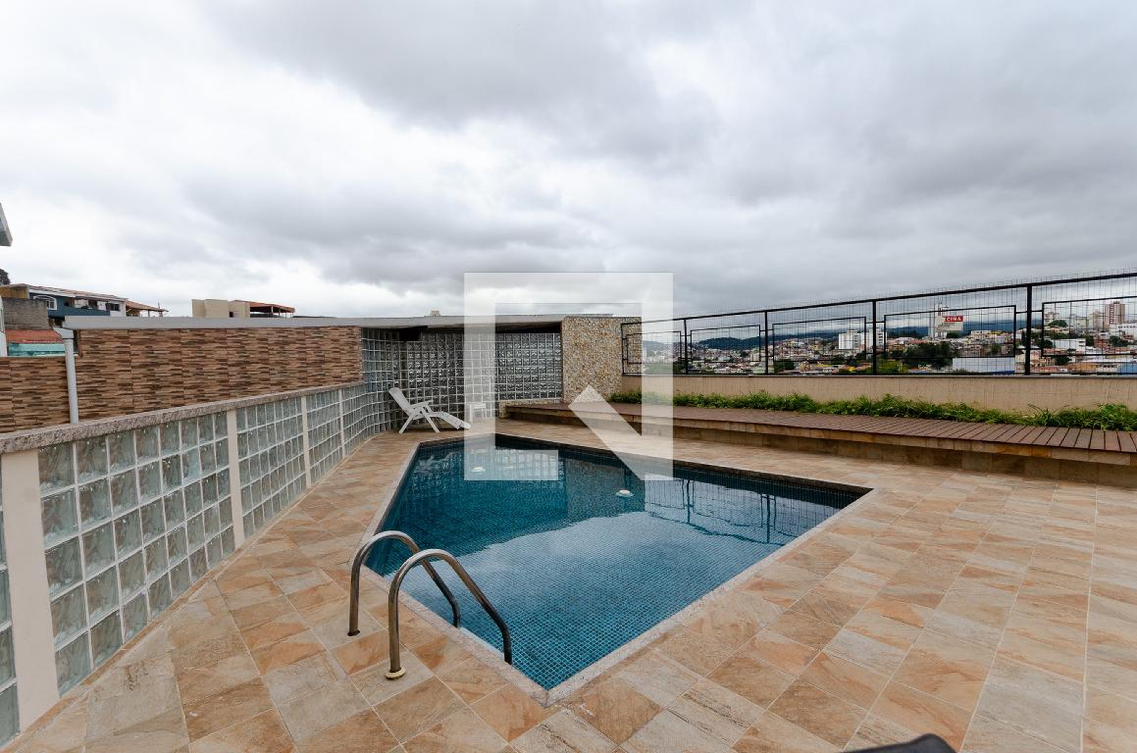 Piscina - Edifício Itamambuca