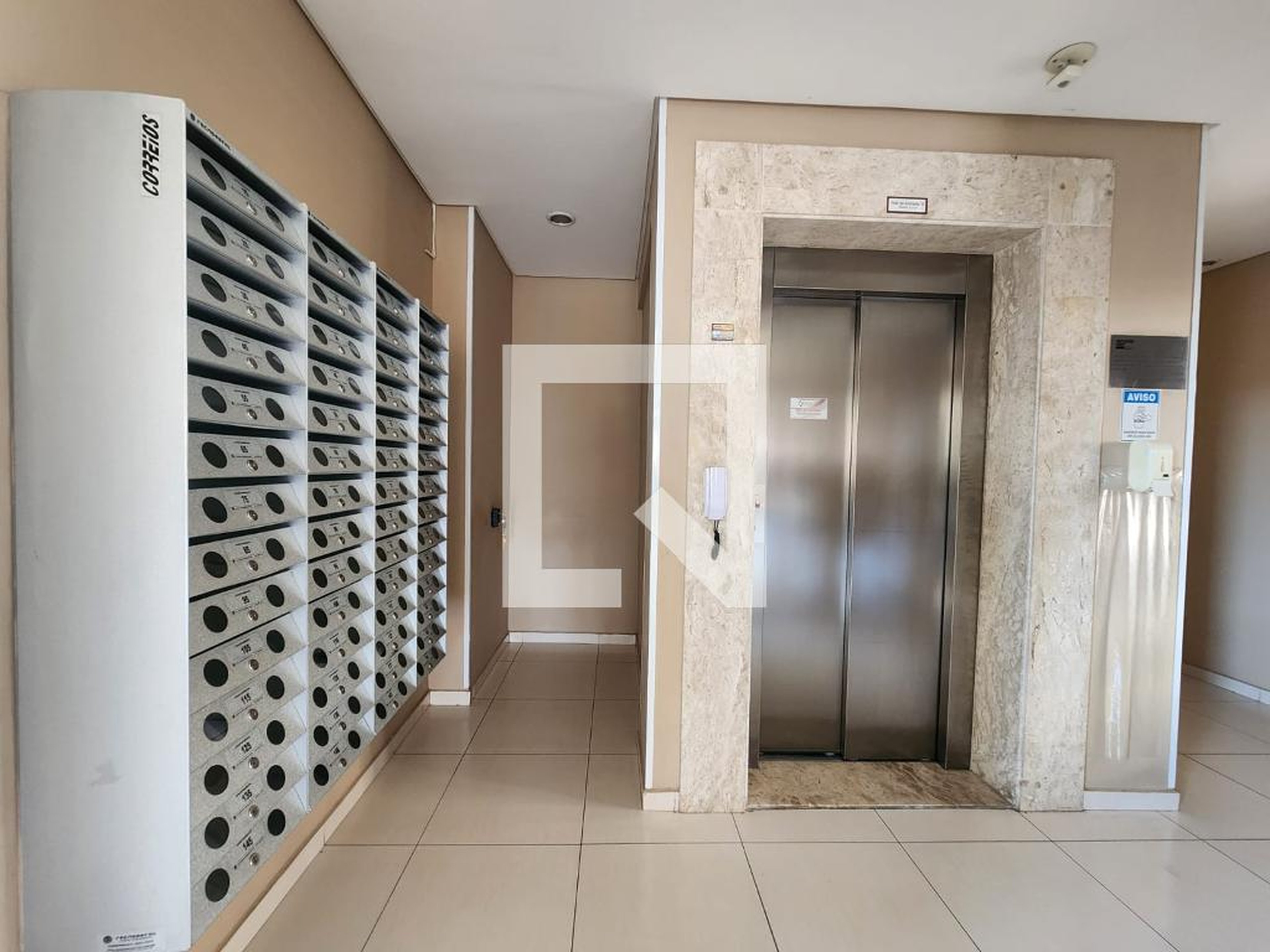 Hall de entrada Edificio Saveiro