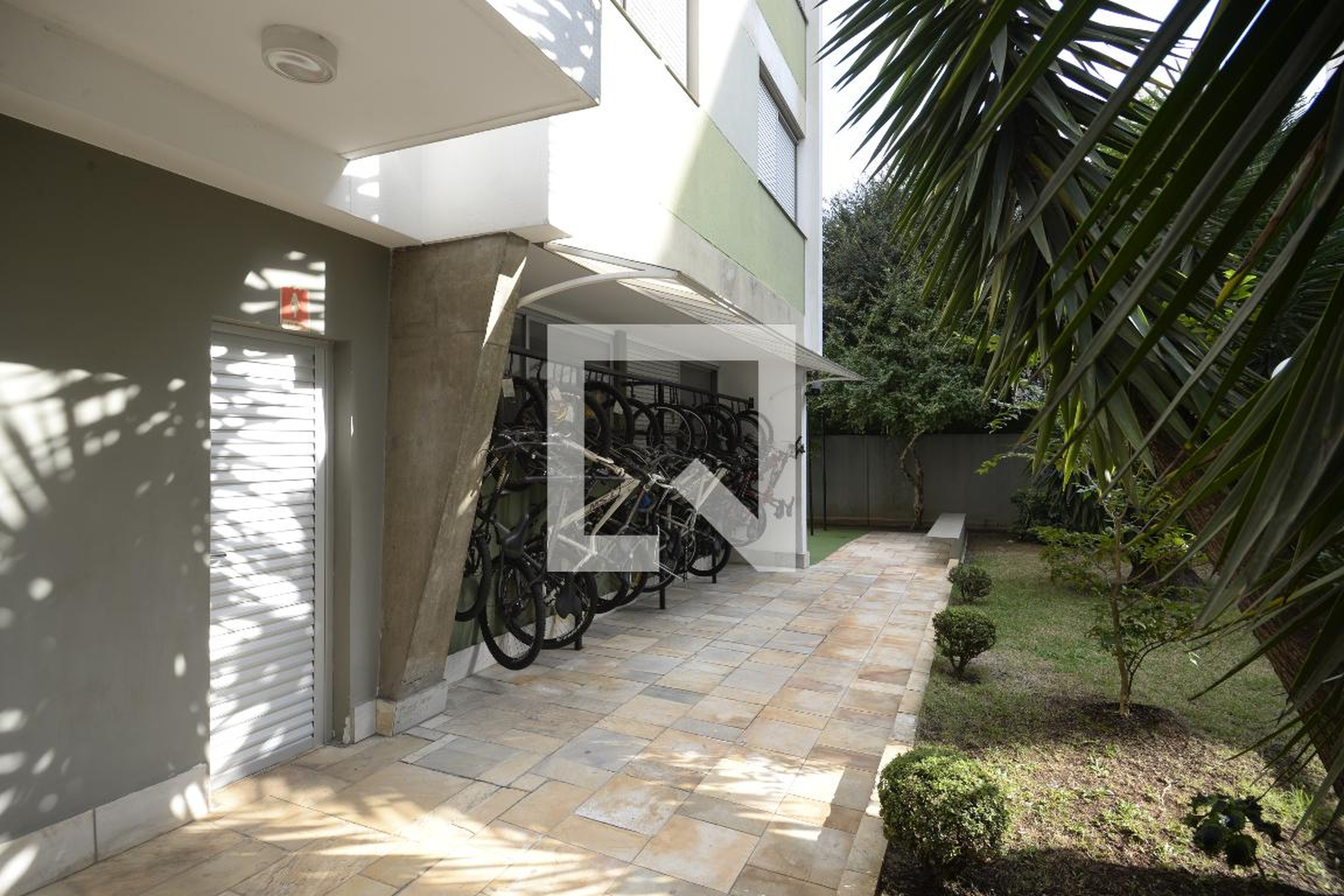 Bicicletário - Edifício Jardins de Itapema