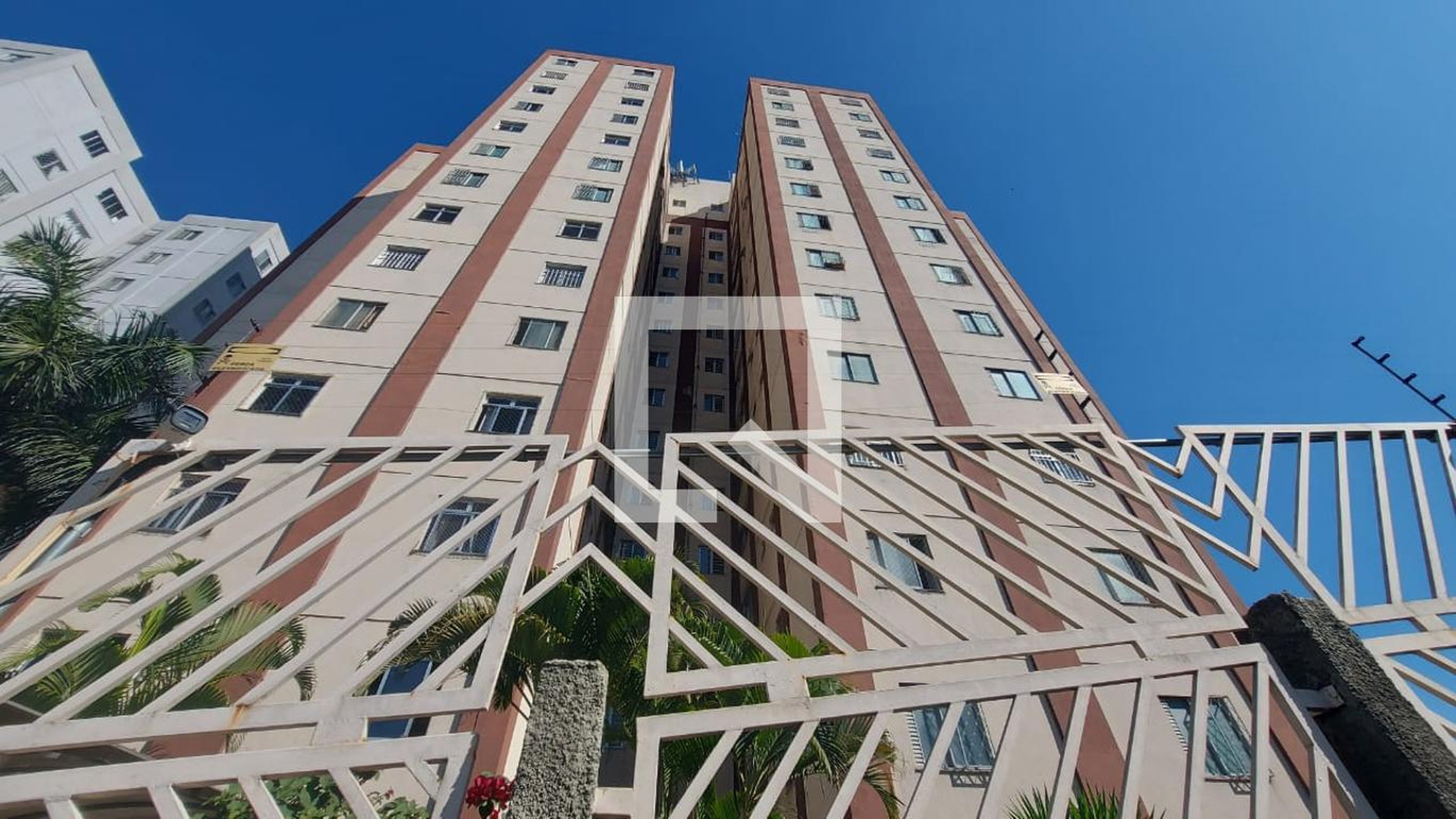 Fachada Condomínio em Rua Maria da Conceição de São José, 86