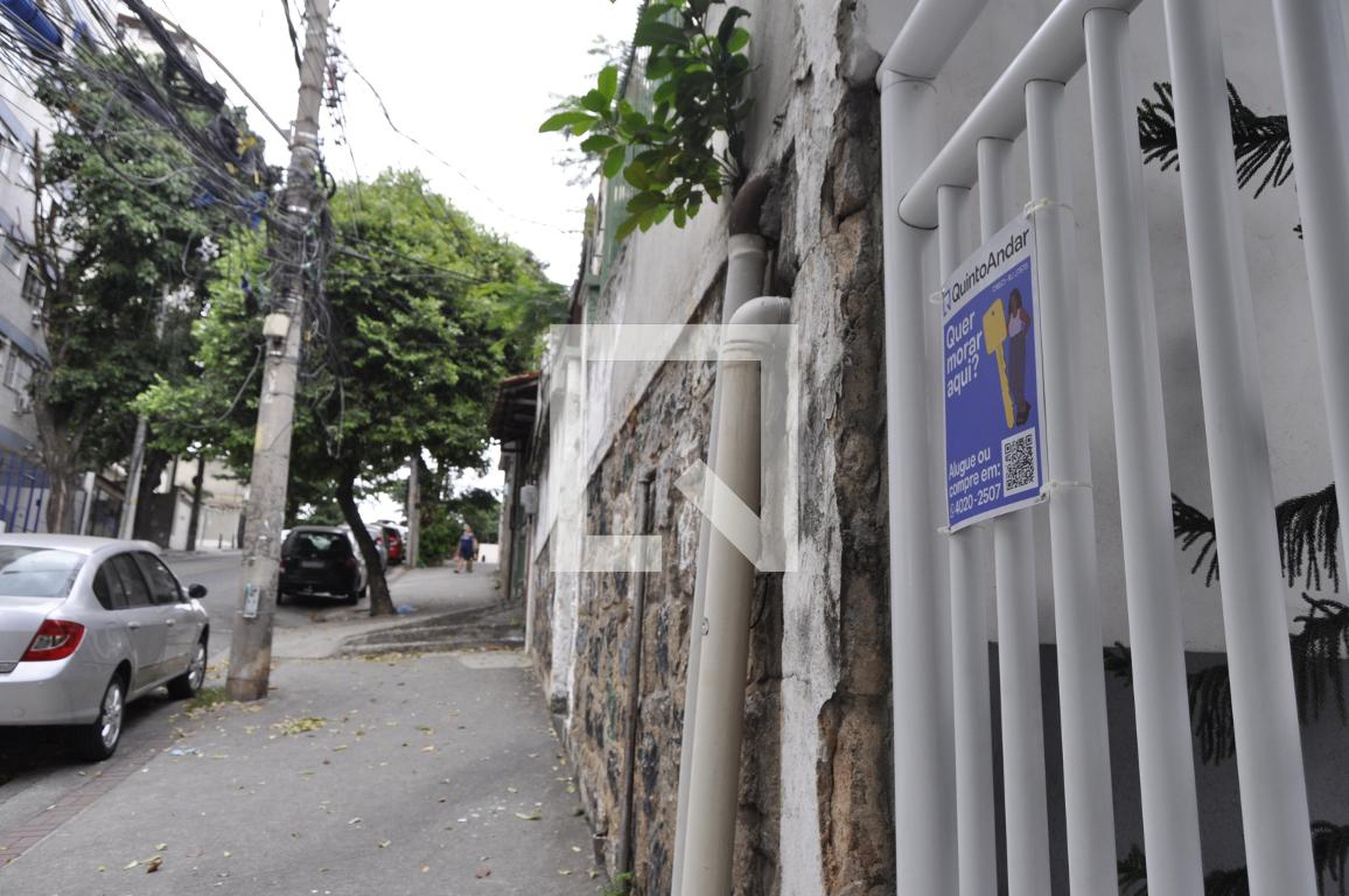 Fachada Condomínio em Rua Conselheiro Agostinho, 48