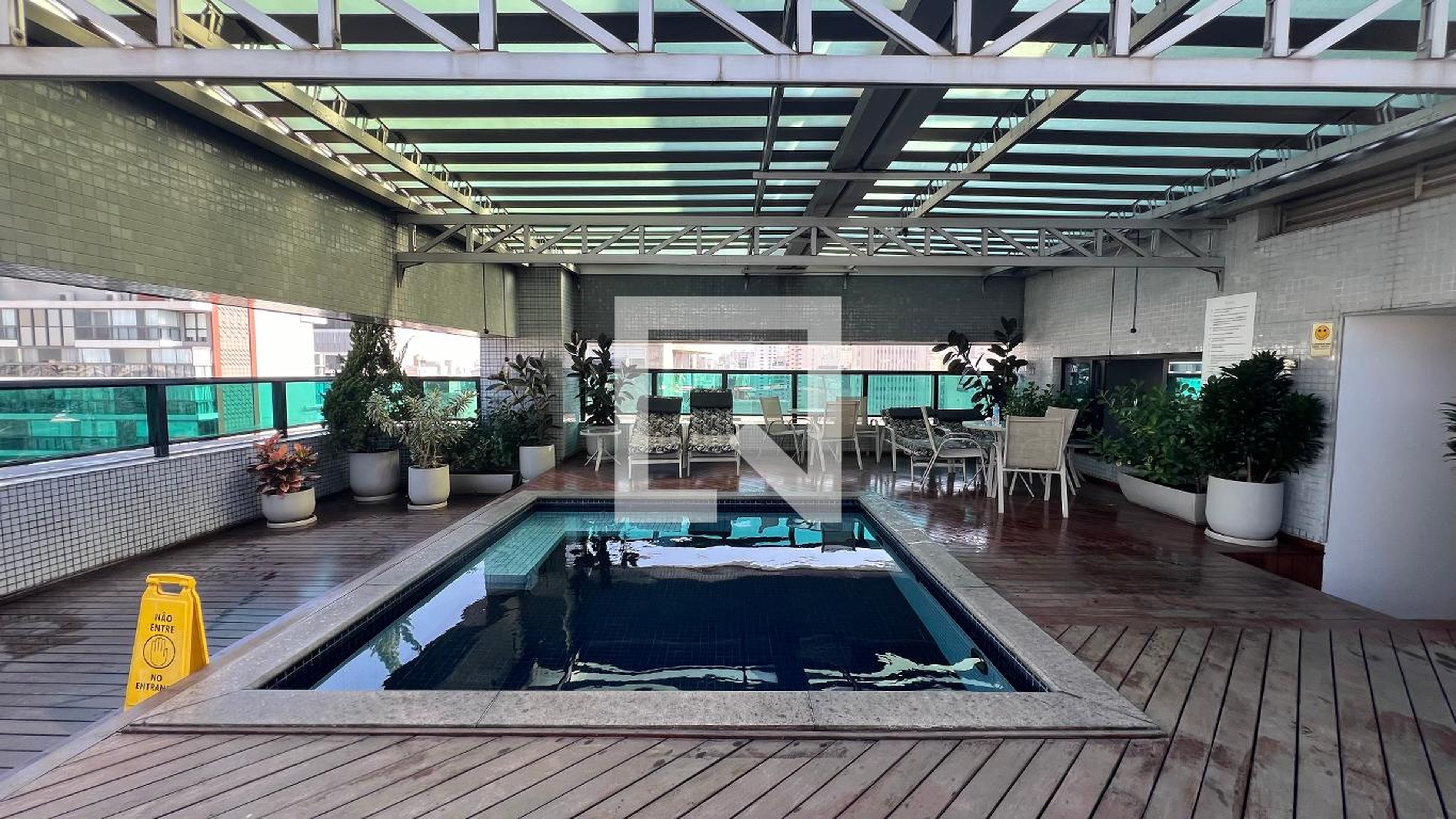 Piscina Coberta - Ed. Modus Vivendi