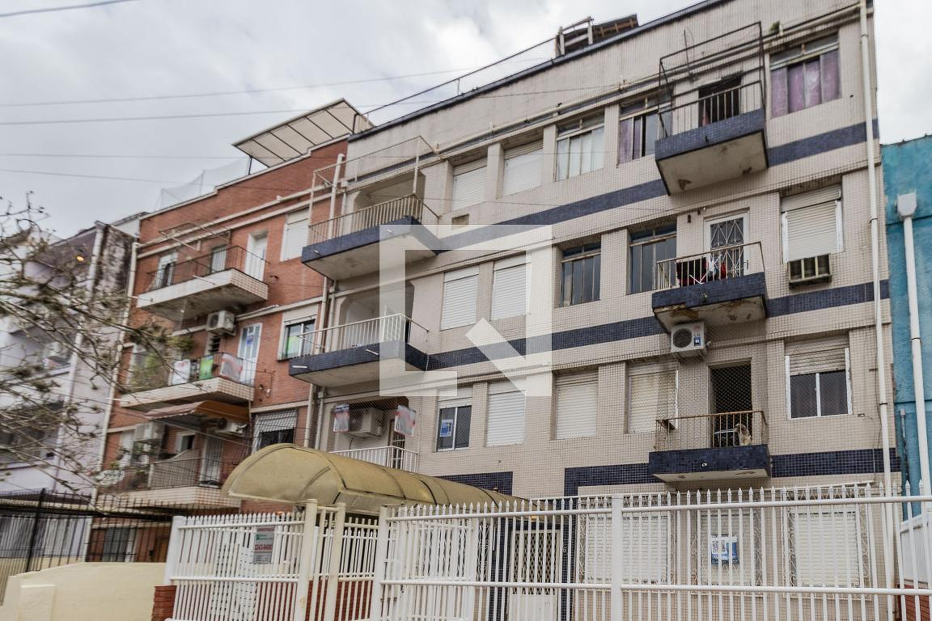 Fachada Condomínio em Avenida Guido Mondim, 861
