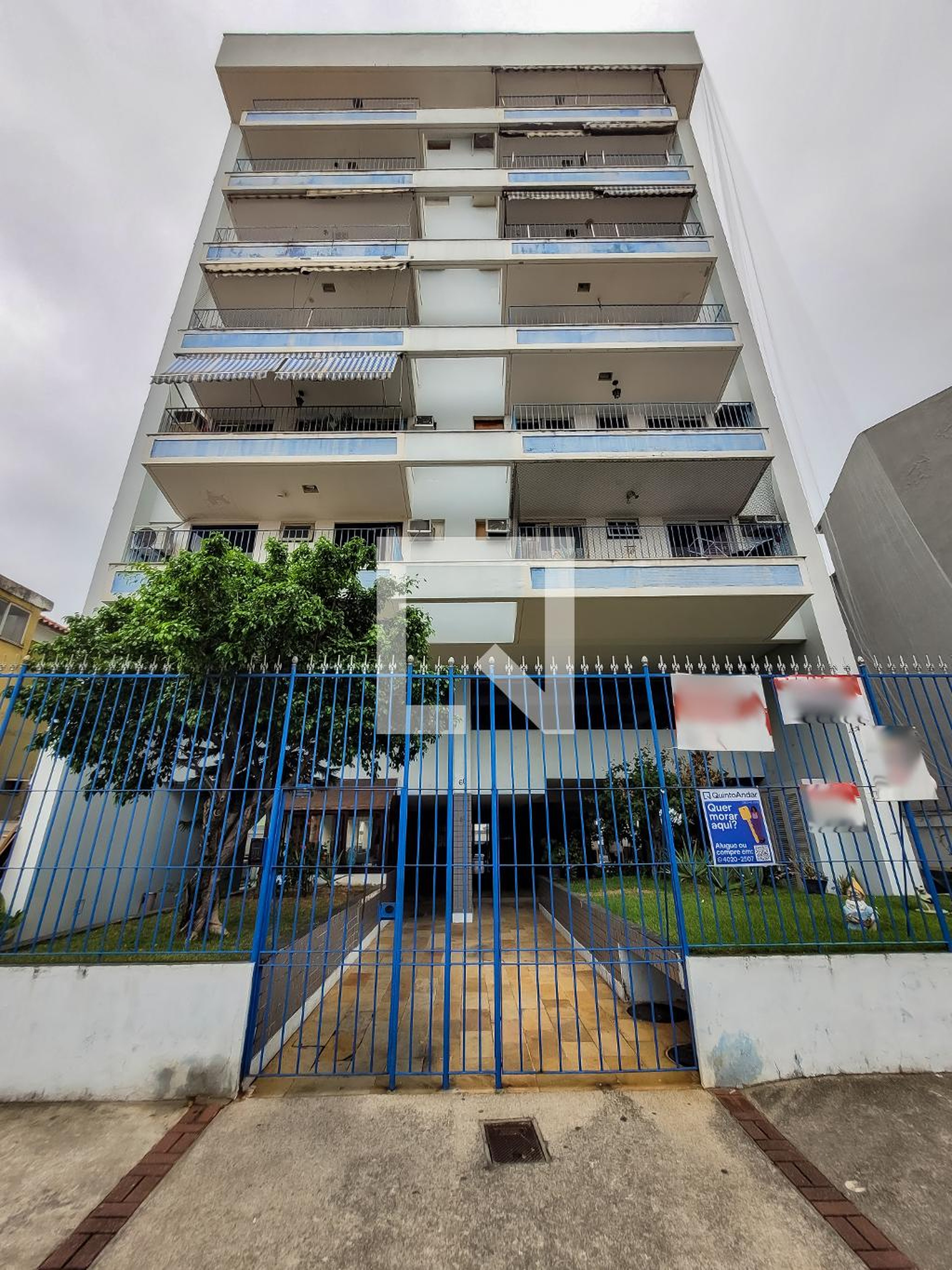 Fachada do Condomínio Condomínio Primavera