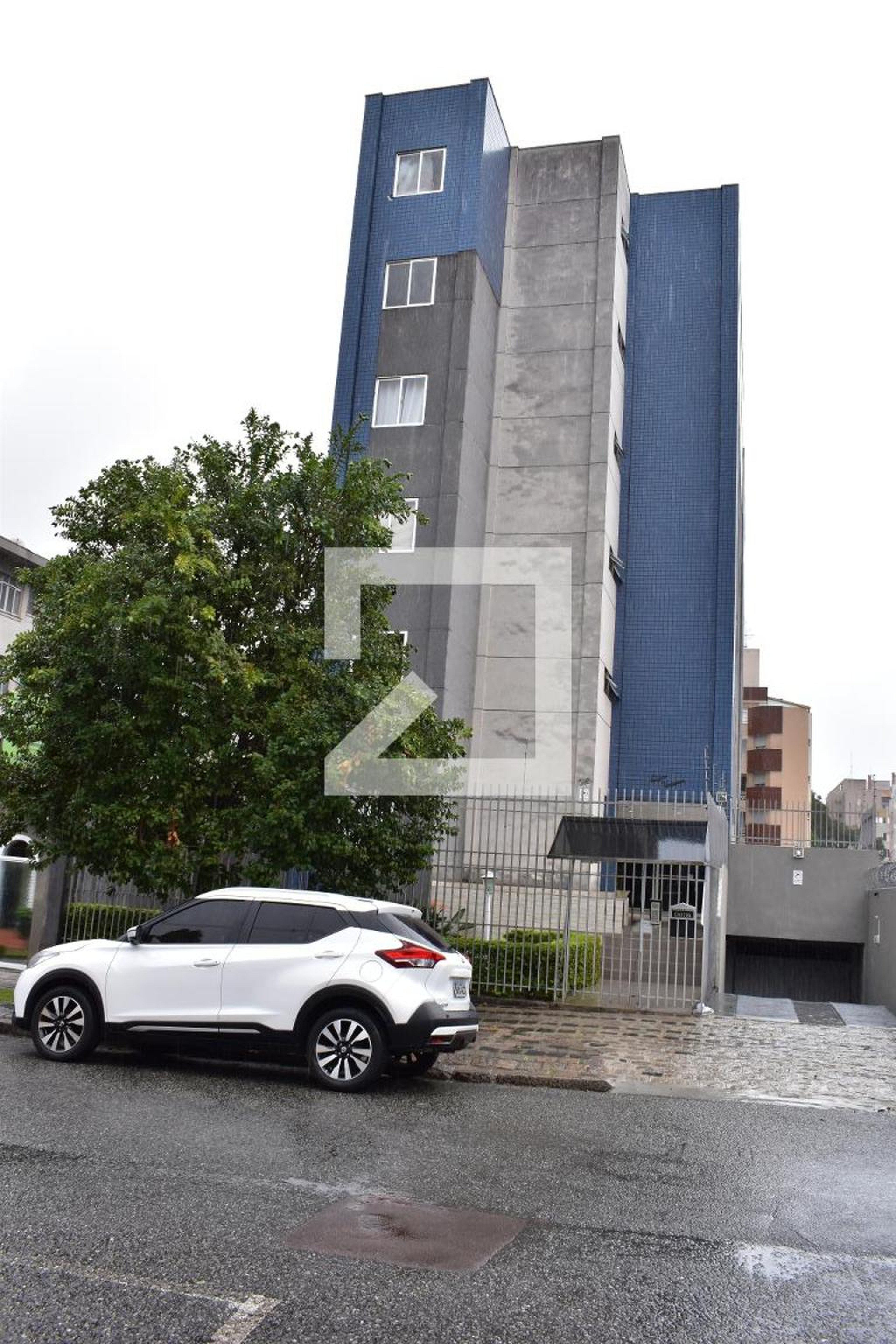 Fachada do condomínio Condomínio em Alameda Prudente de Moraes, 316