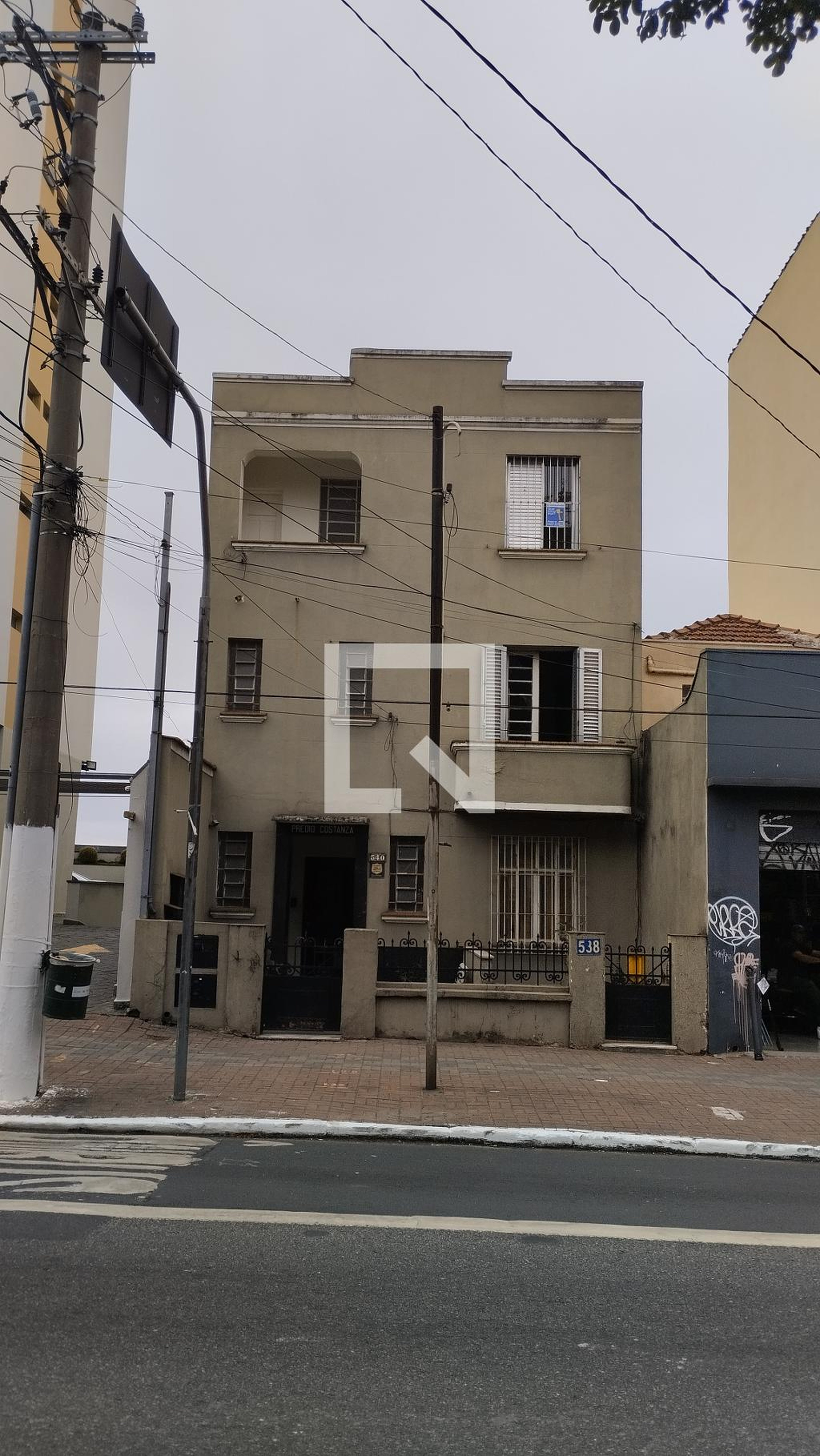 Fachada predio constanza