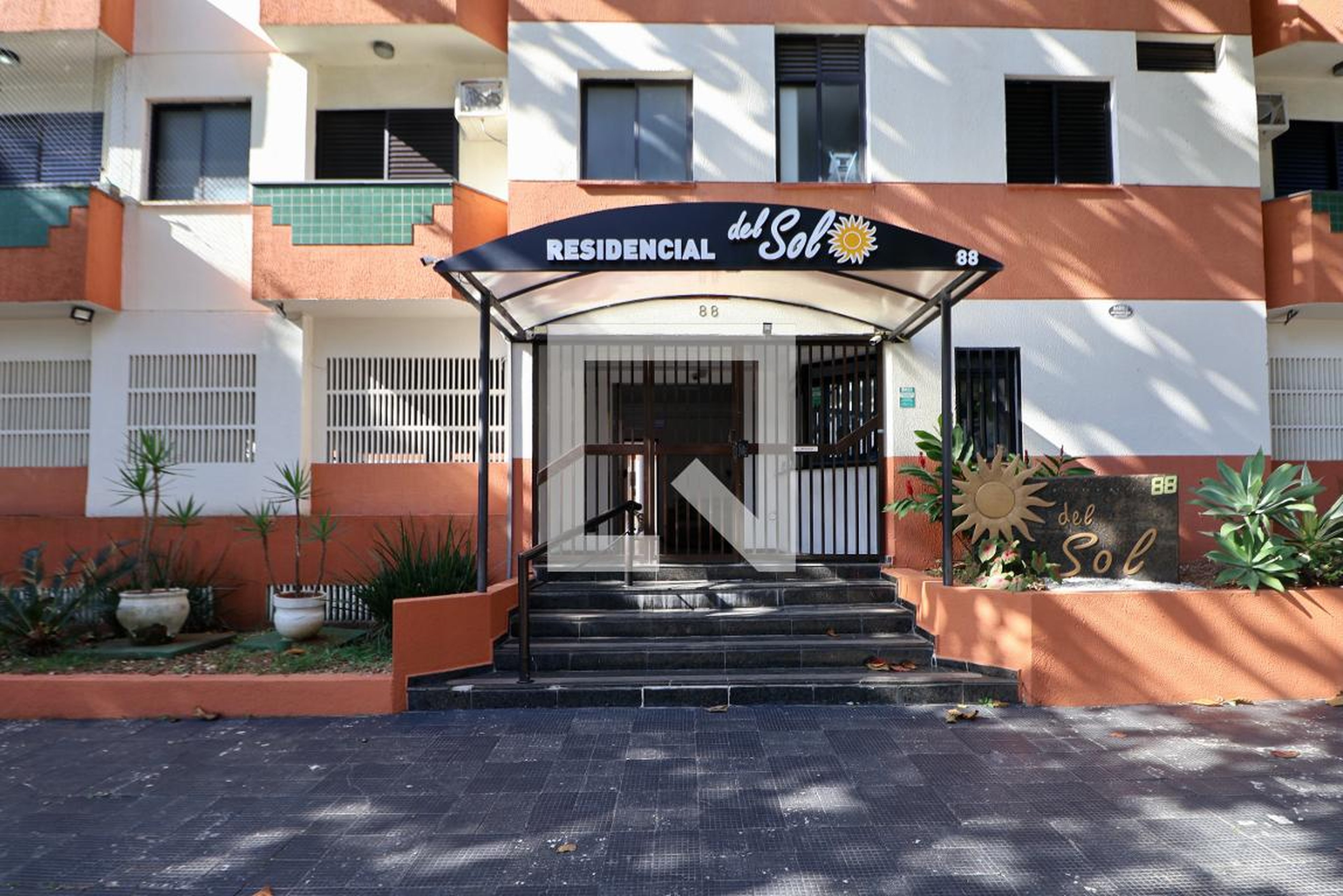 Fachada Condomínio Del Sol