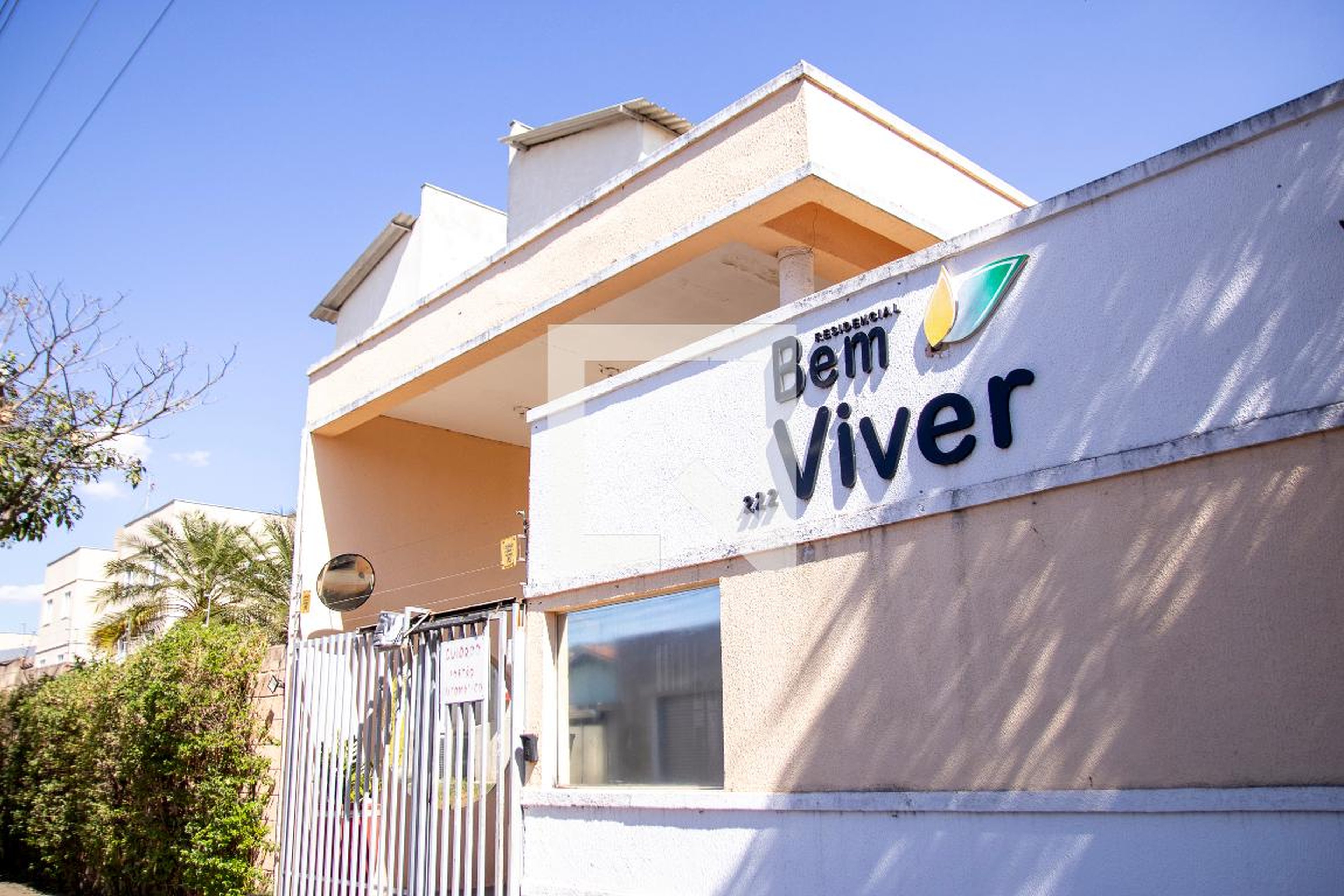 Fachada Condomínio em Rua da Liberdade, 222