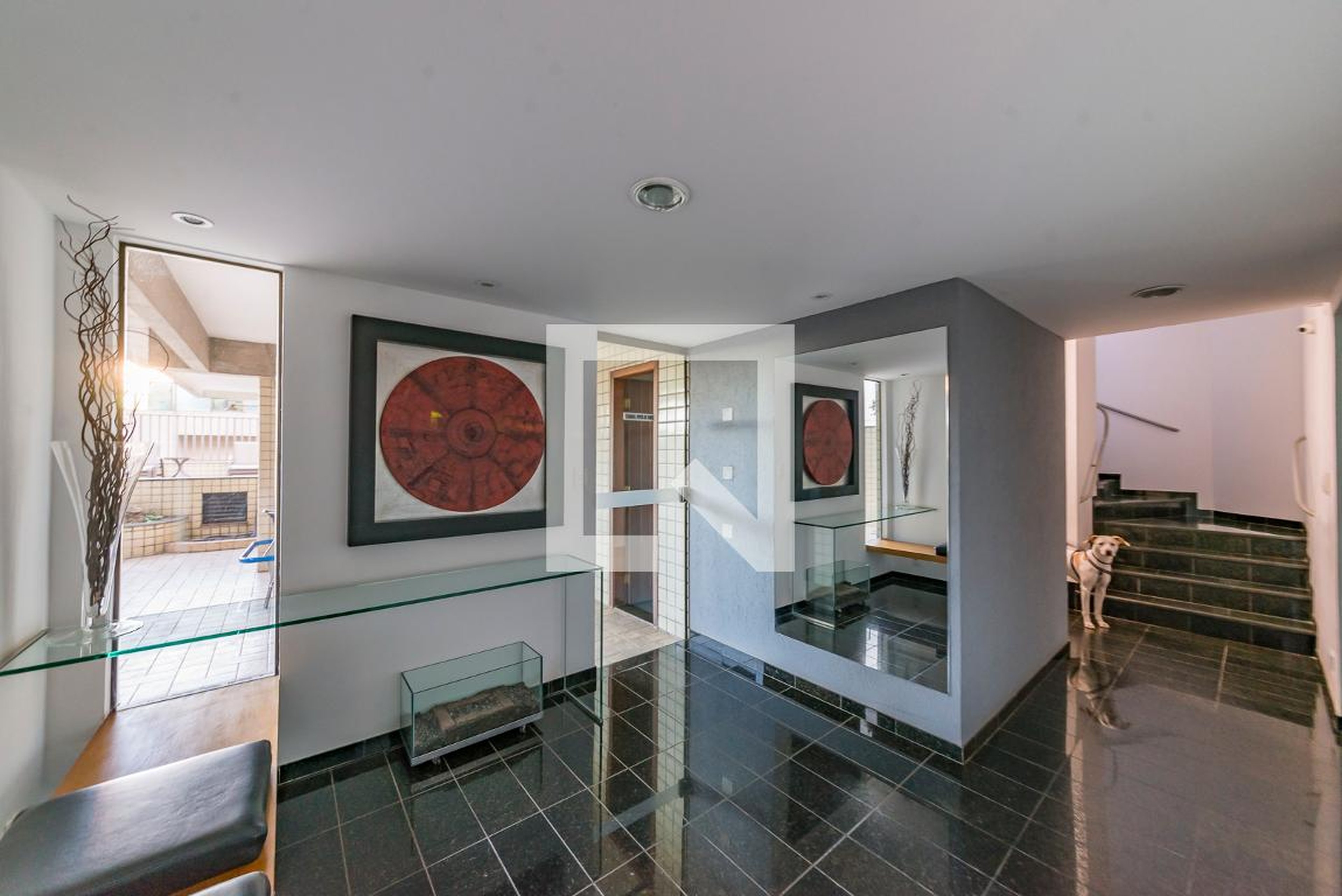 Hall de entrada Condomínio em Rua Júlia Nunes Guerra, 201