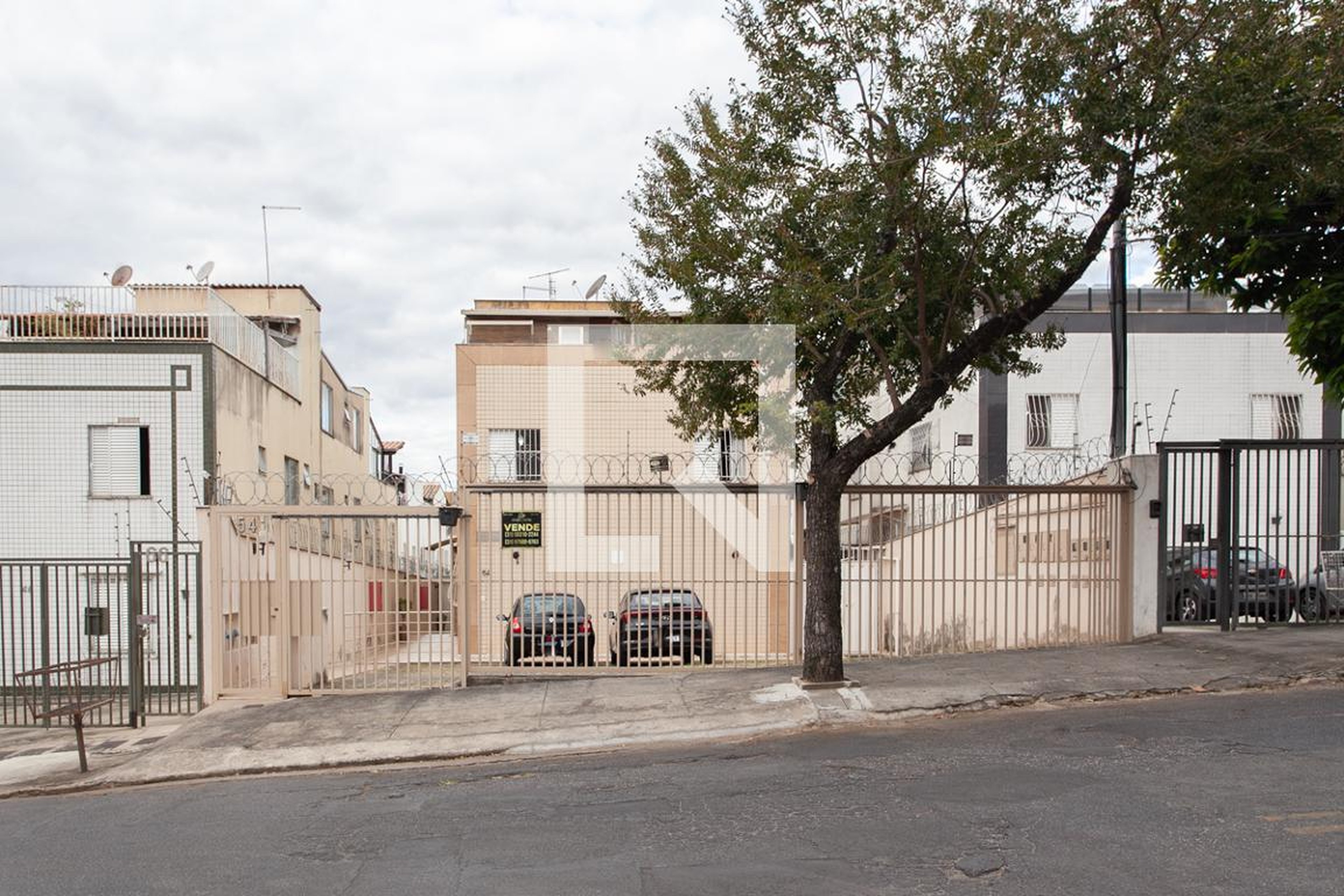 Fachada Condomínio em Rua Professor Clóvis de Faria, 54