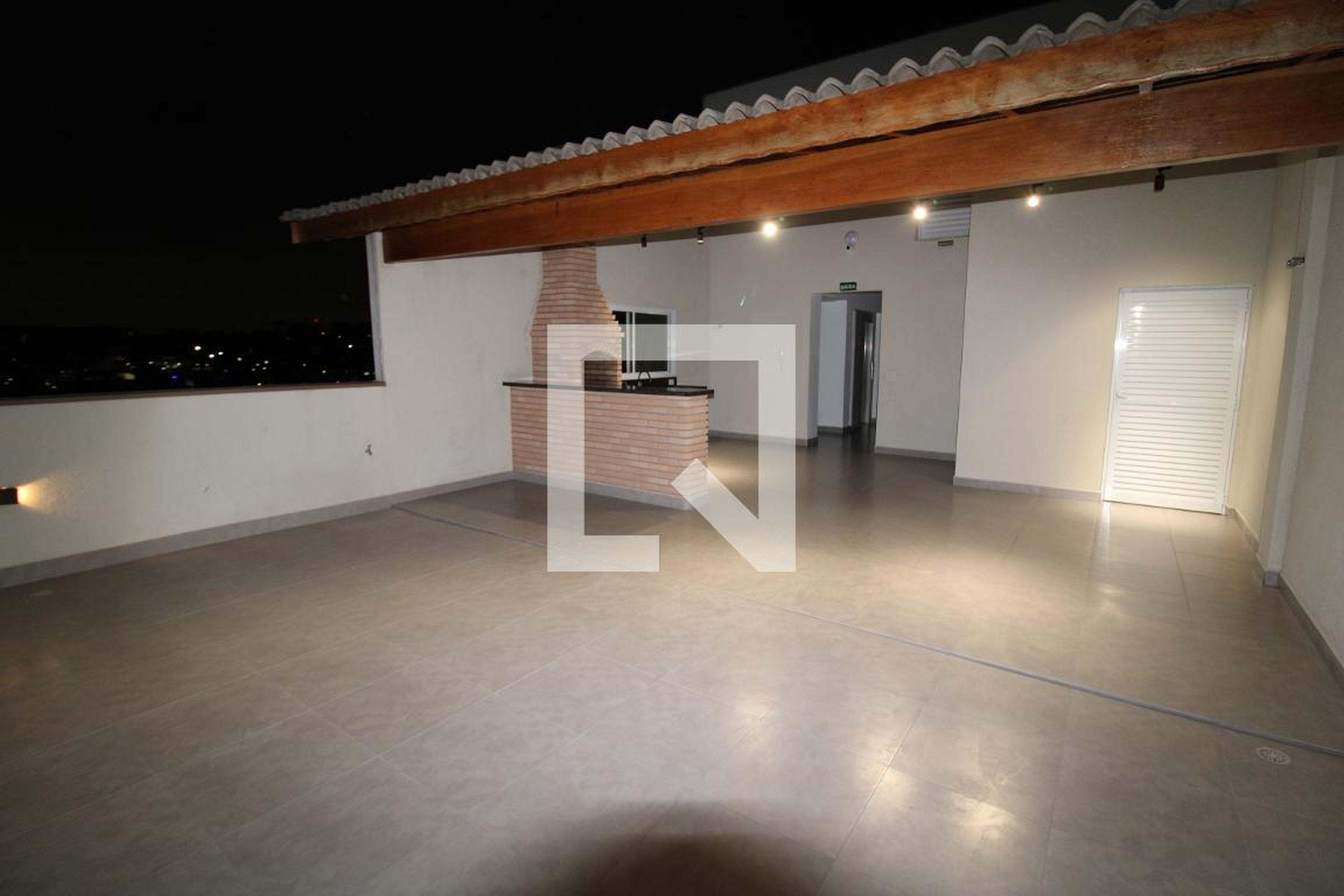 Área Comum Condomínio em Rua Capitão José Aguirre Camargo, 109