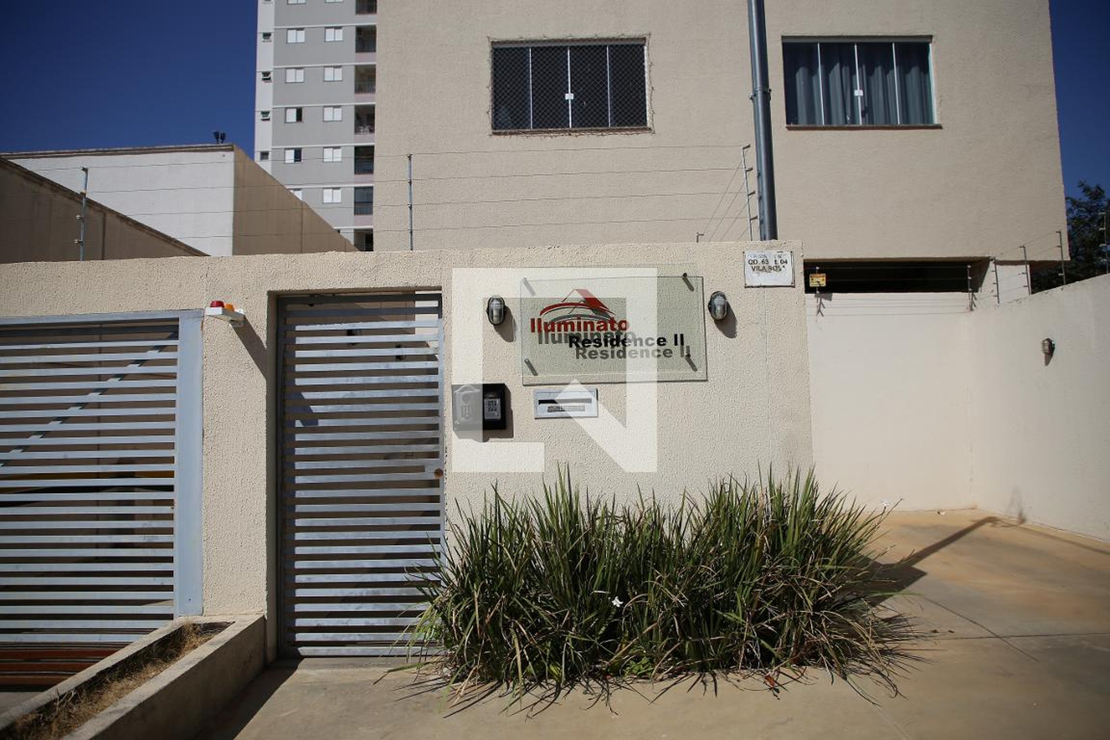 Fachada Condomínio em Rua Gentil Pinto, 63