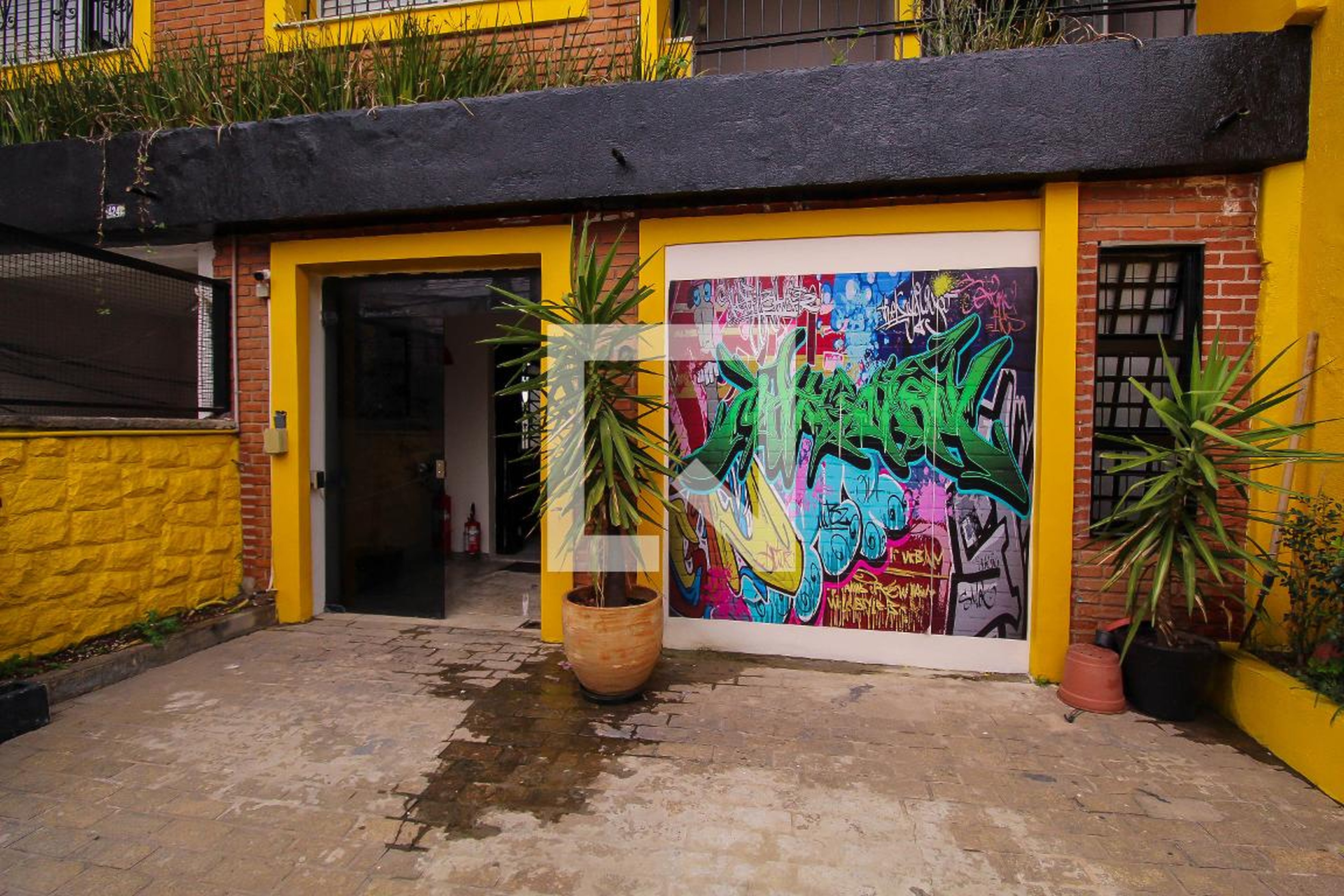 Entrada - Izy Loft  Moradias Práticas