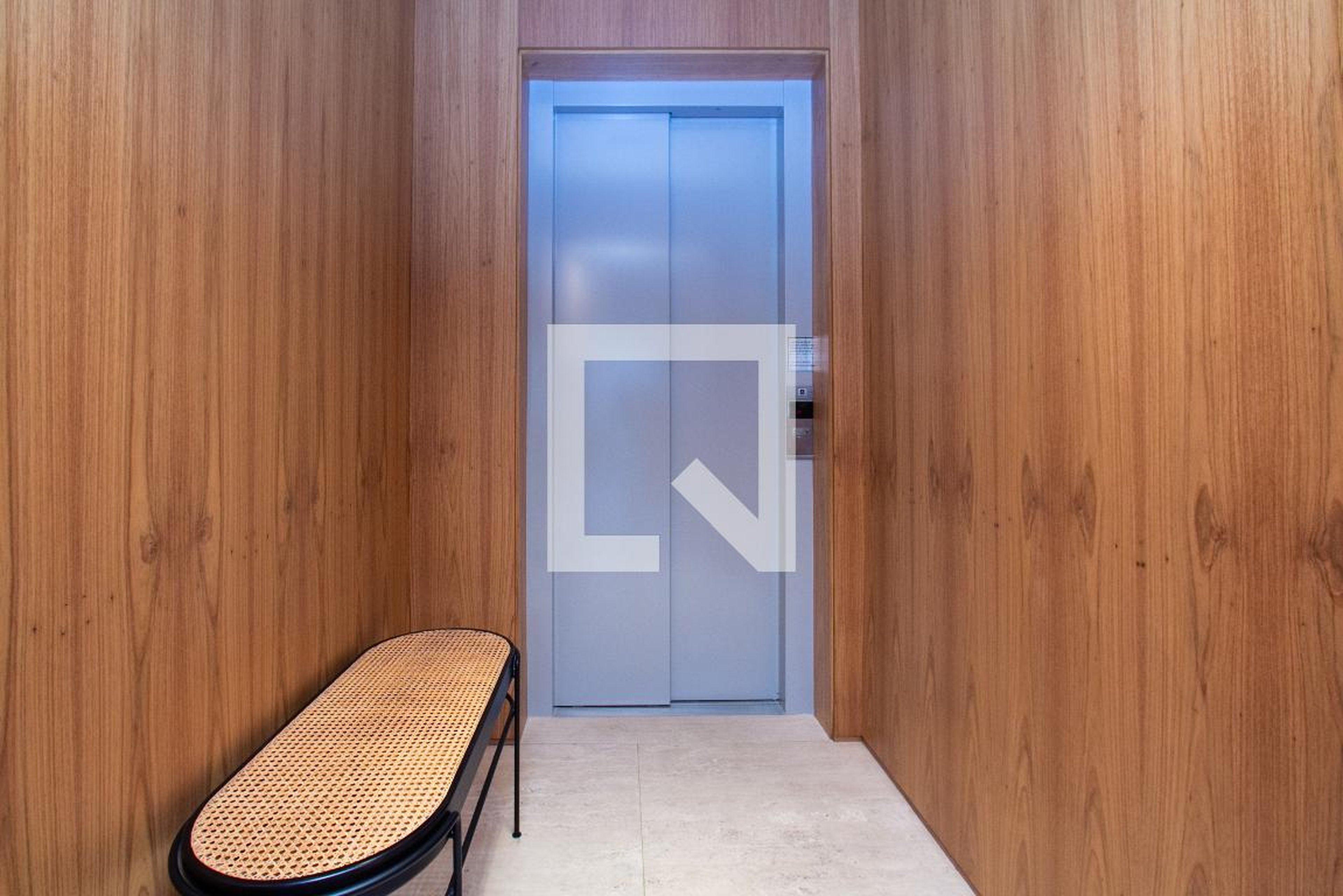 Hall Condomínio Avis Rara