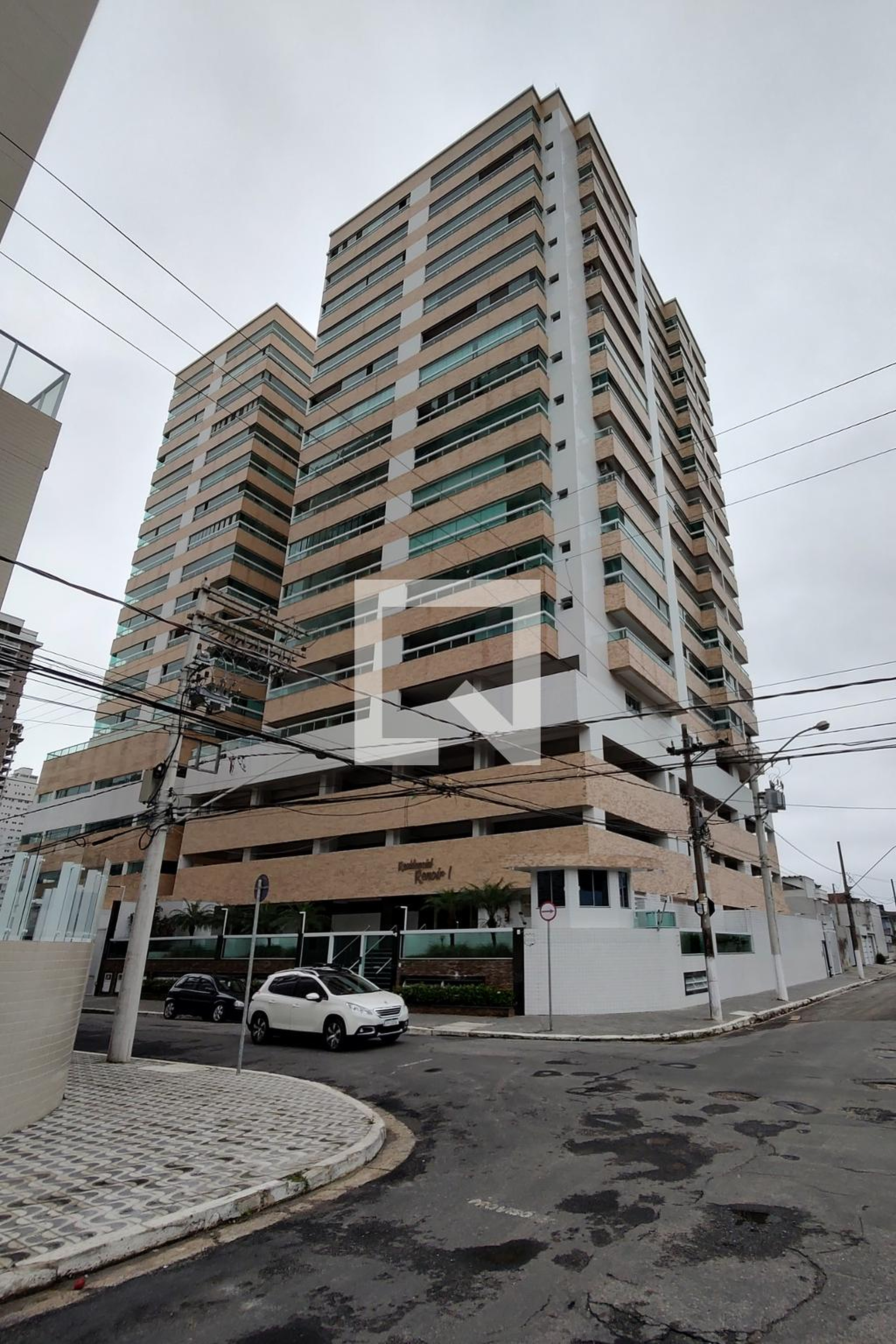 Fachada do Prédio Condomínio Renoir I