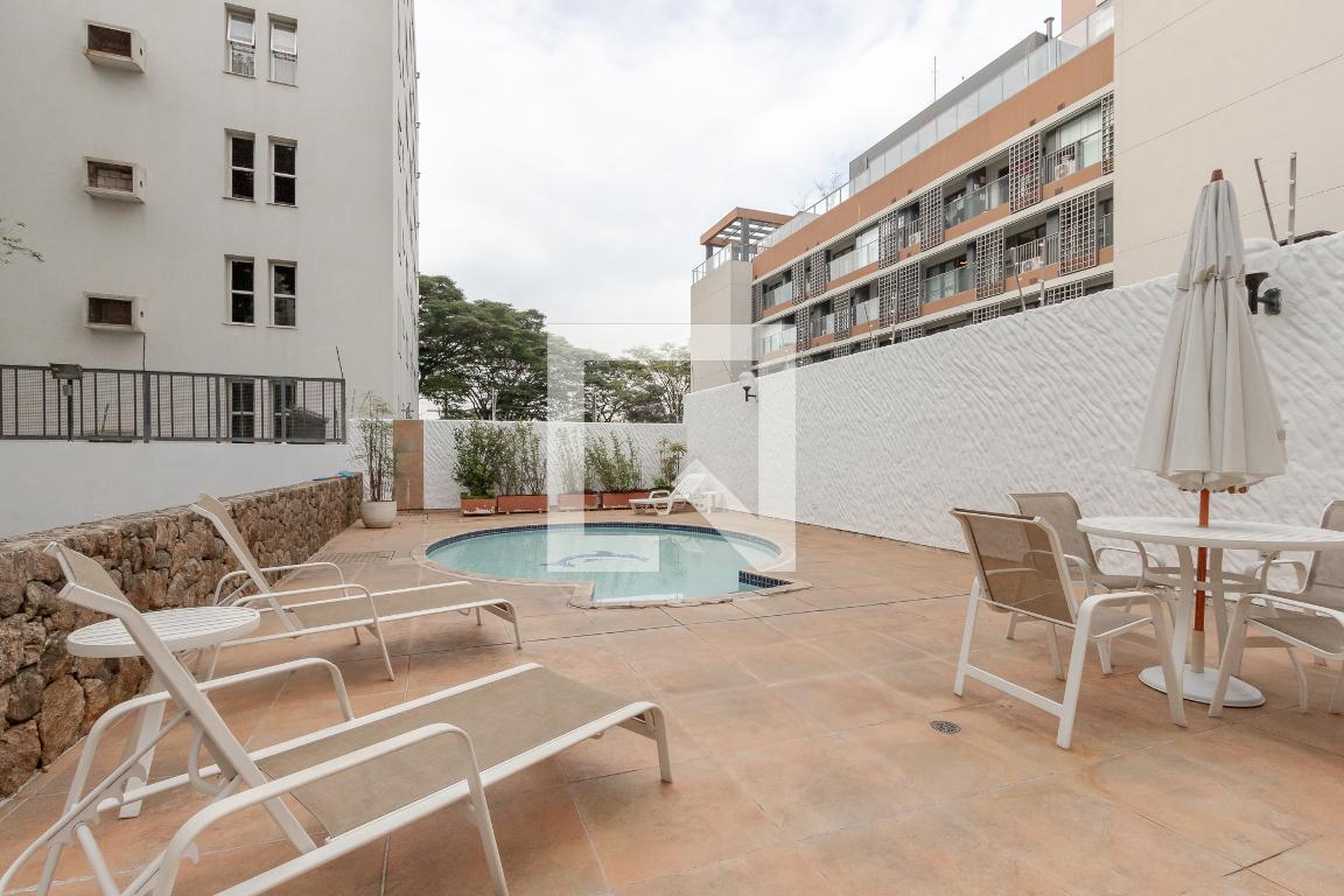 Piscina - Edifício Cote DAzur