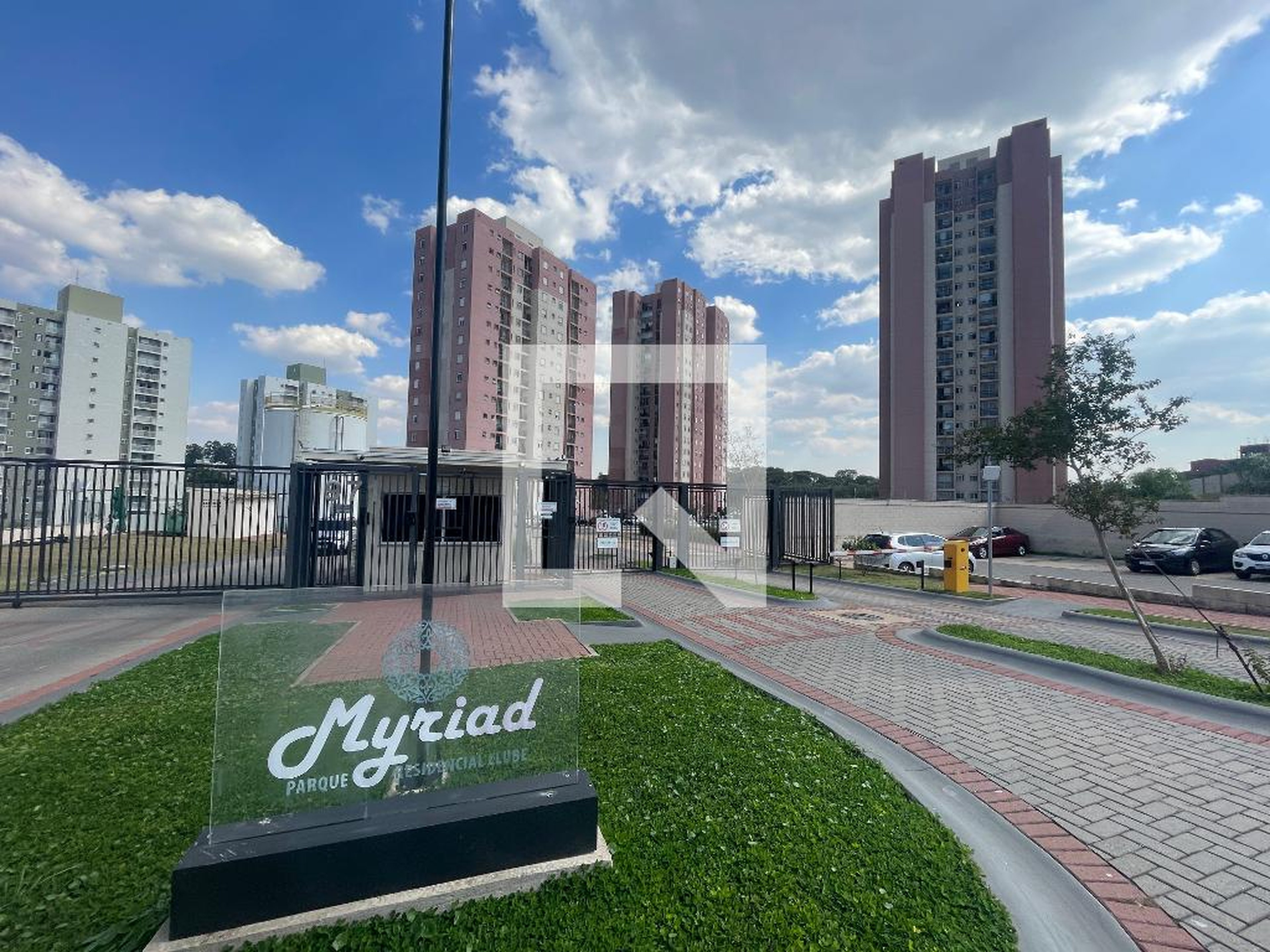 Fachada do Condomínio Condomínio Myriad Parque Residencial Clube