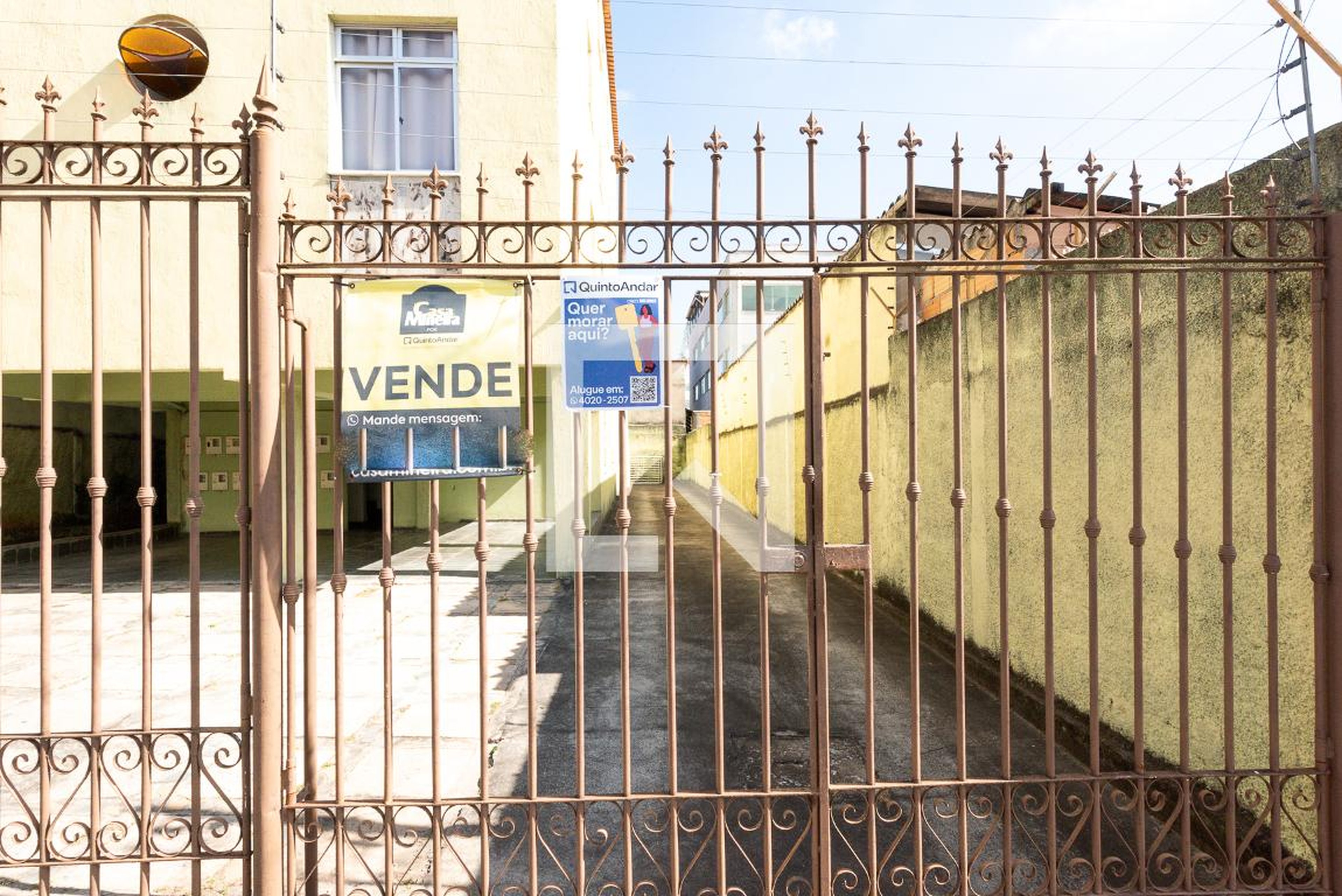 Fachada Condomínio em Rua Upiara, 158