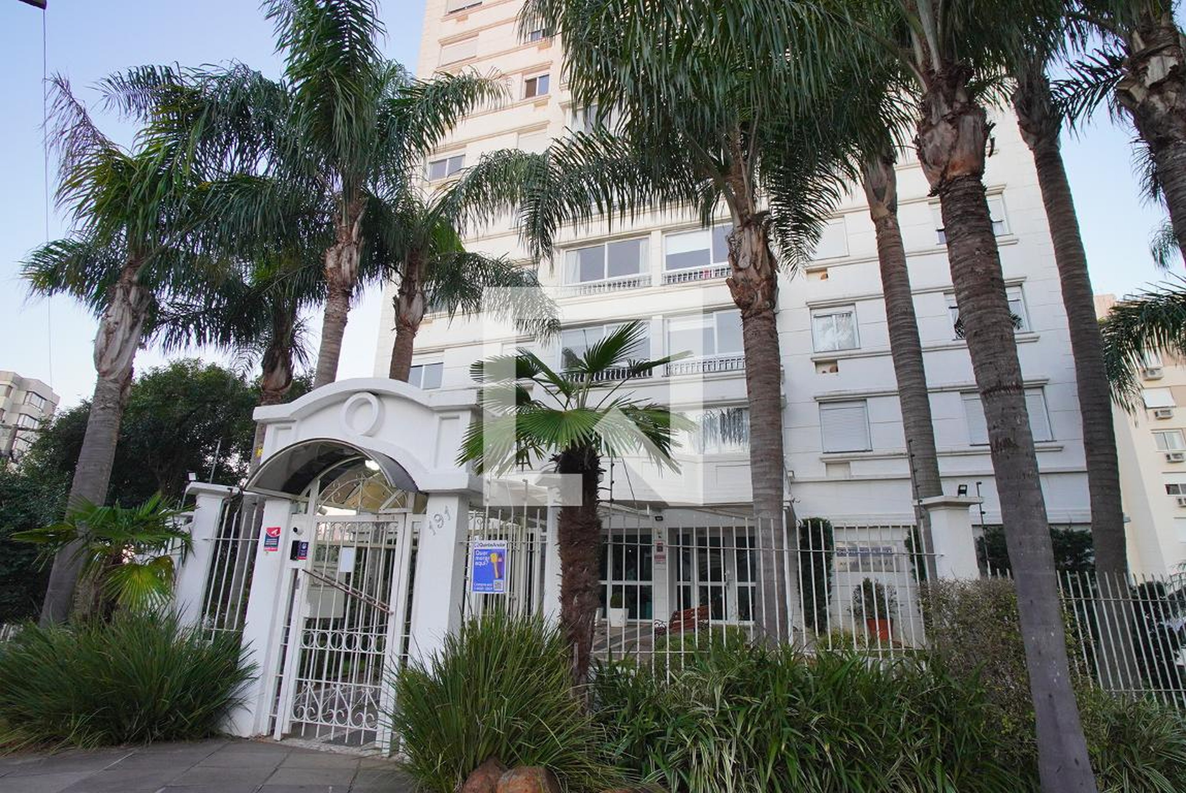 Fachada do Prédio Condomínio Saint Pierre