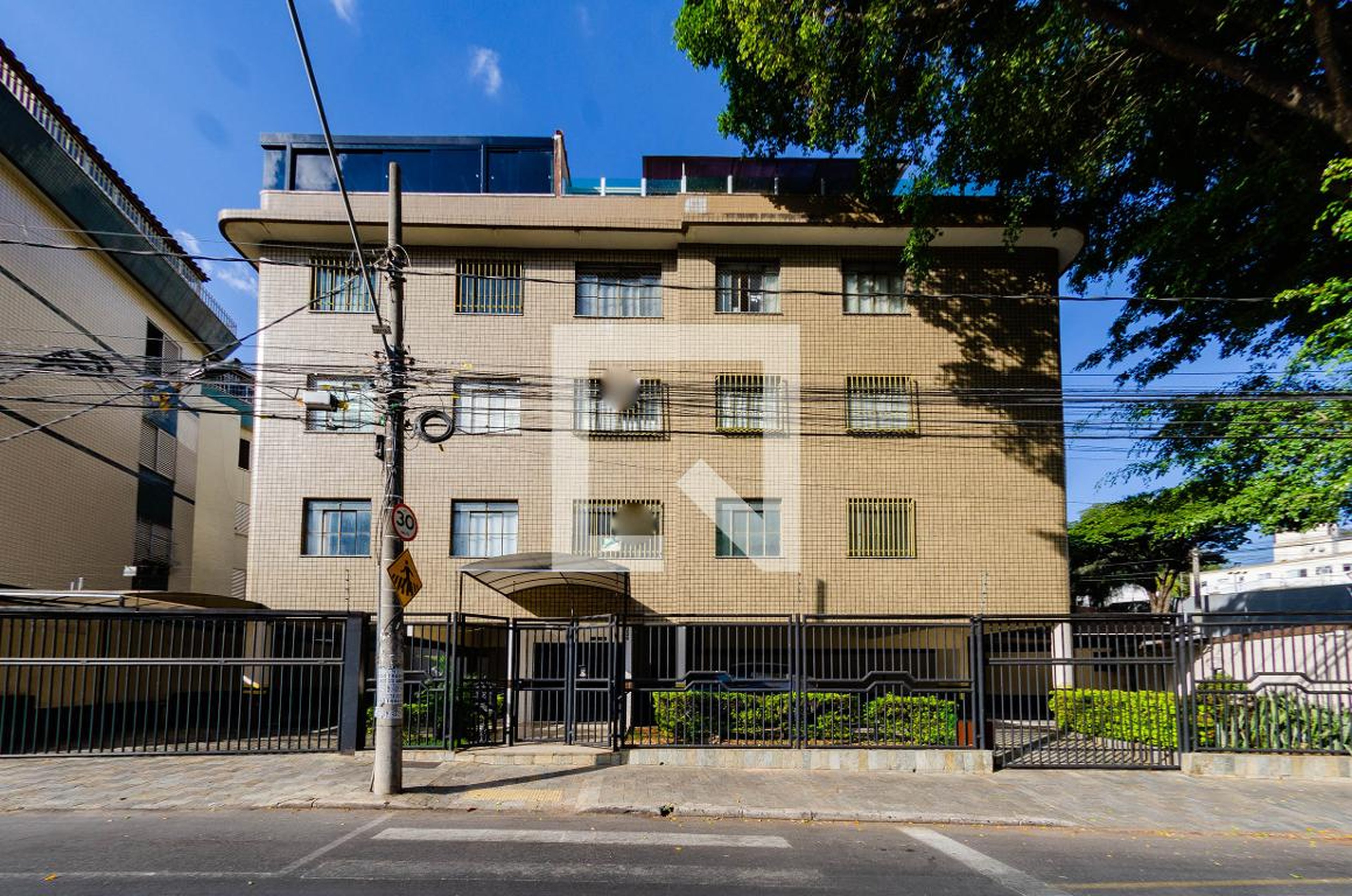 Fachada Condomínio em Avenida Ressaca, 356