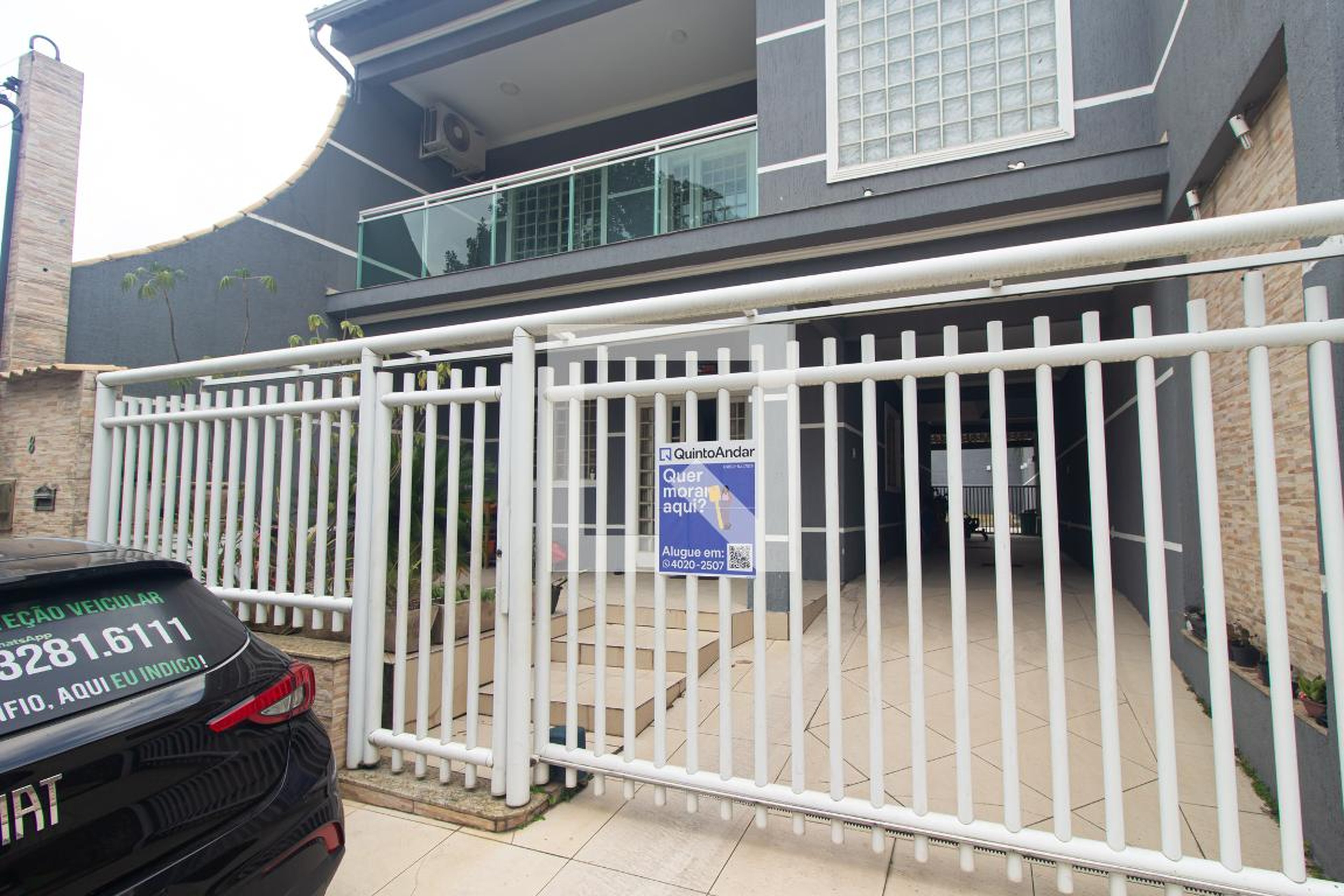 Fachada Condomínio em Rua Josué de Barros, 47 B