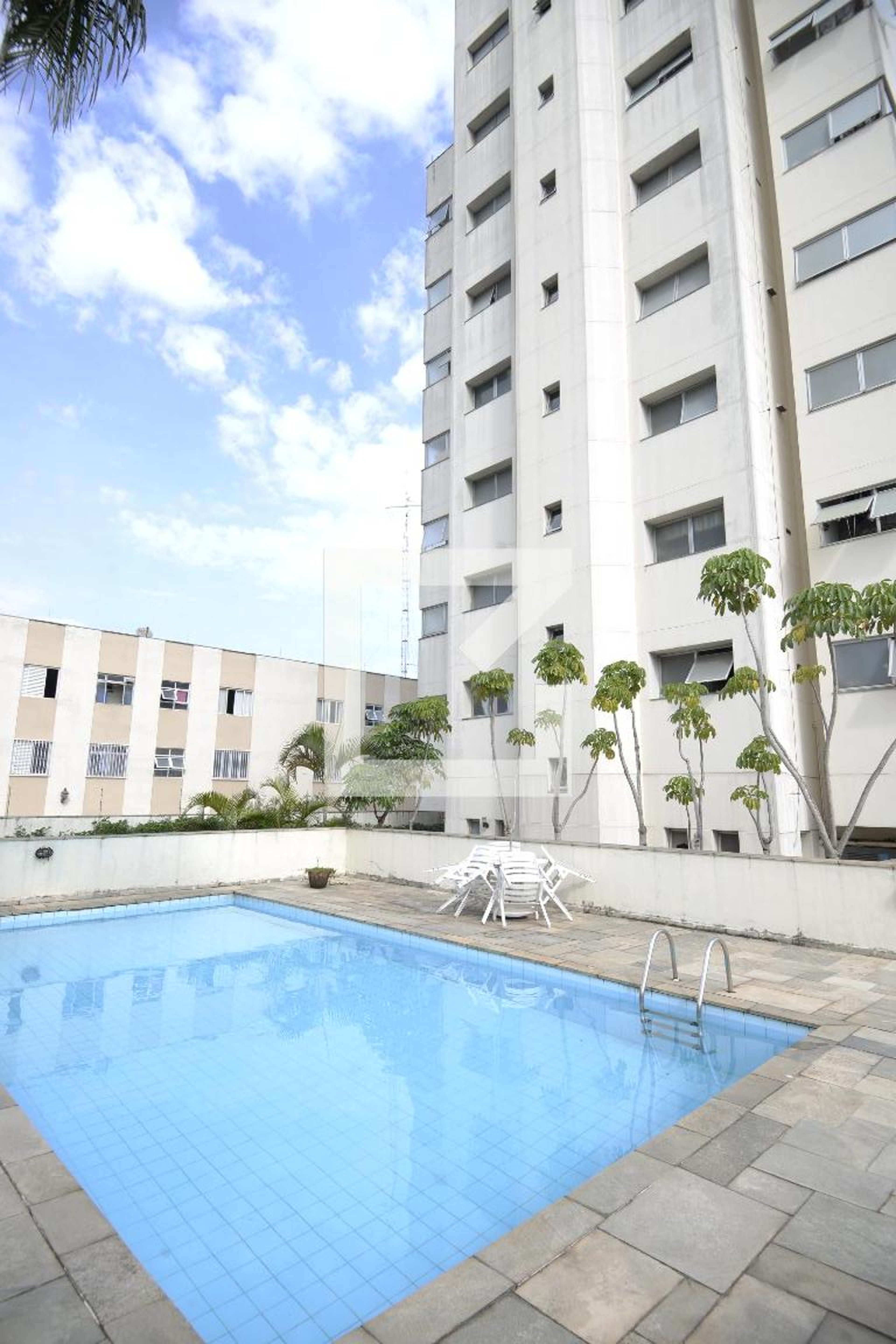 Piscina - Plaza de Castilha