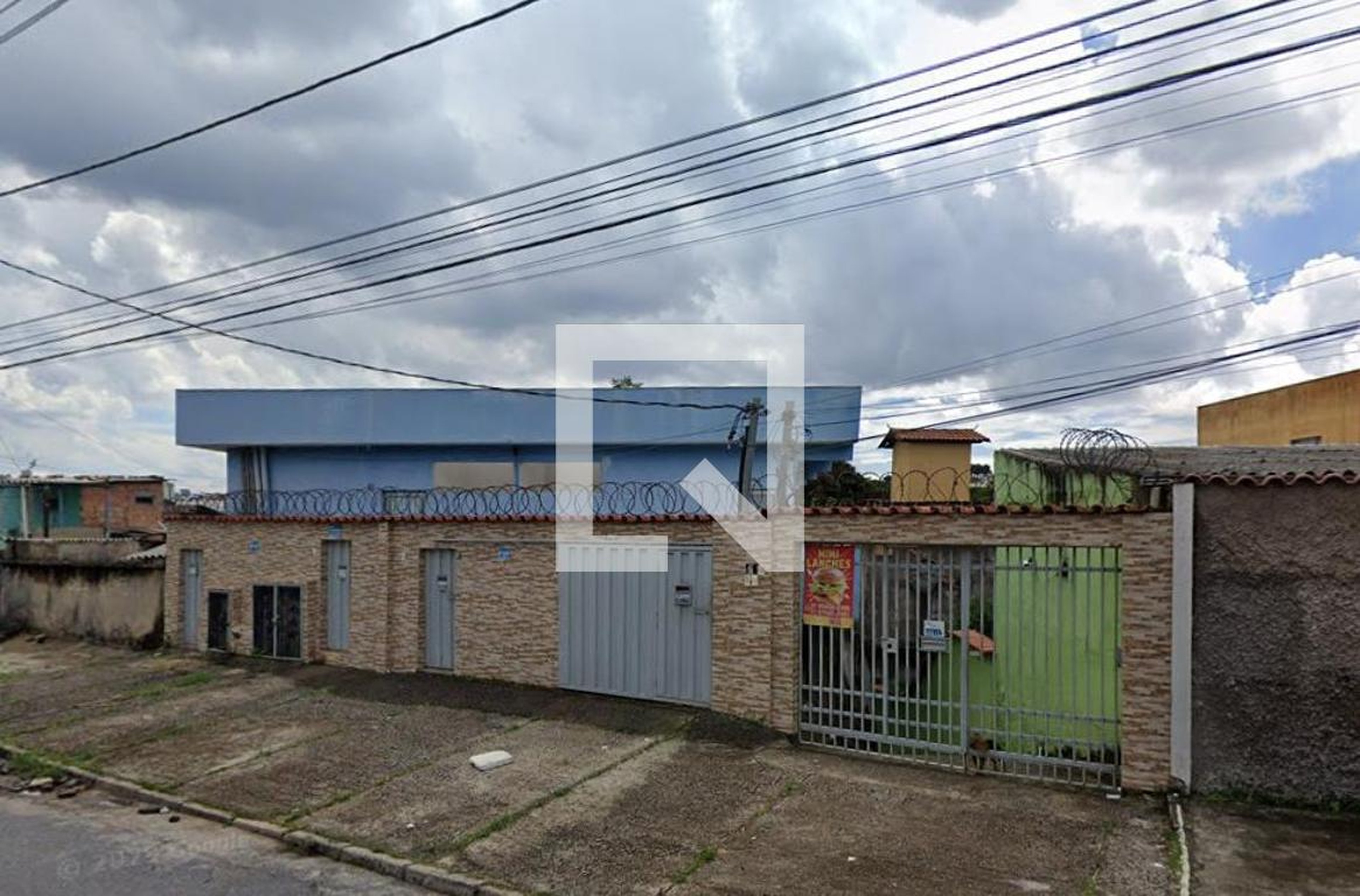 Fachada Condomínio em Rua Fernão Dias, 634