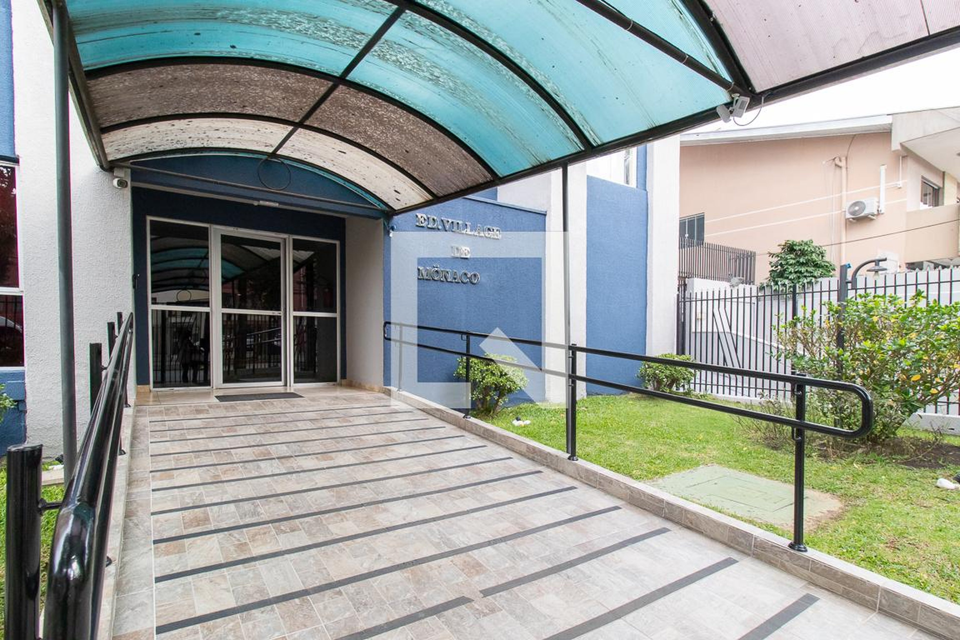 Entrada - Edifício Village de Monaco
