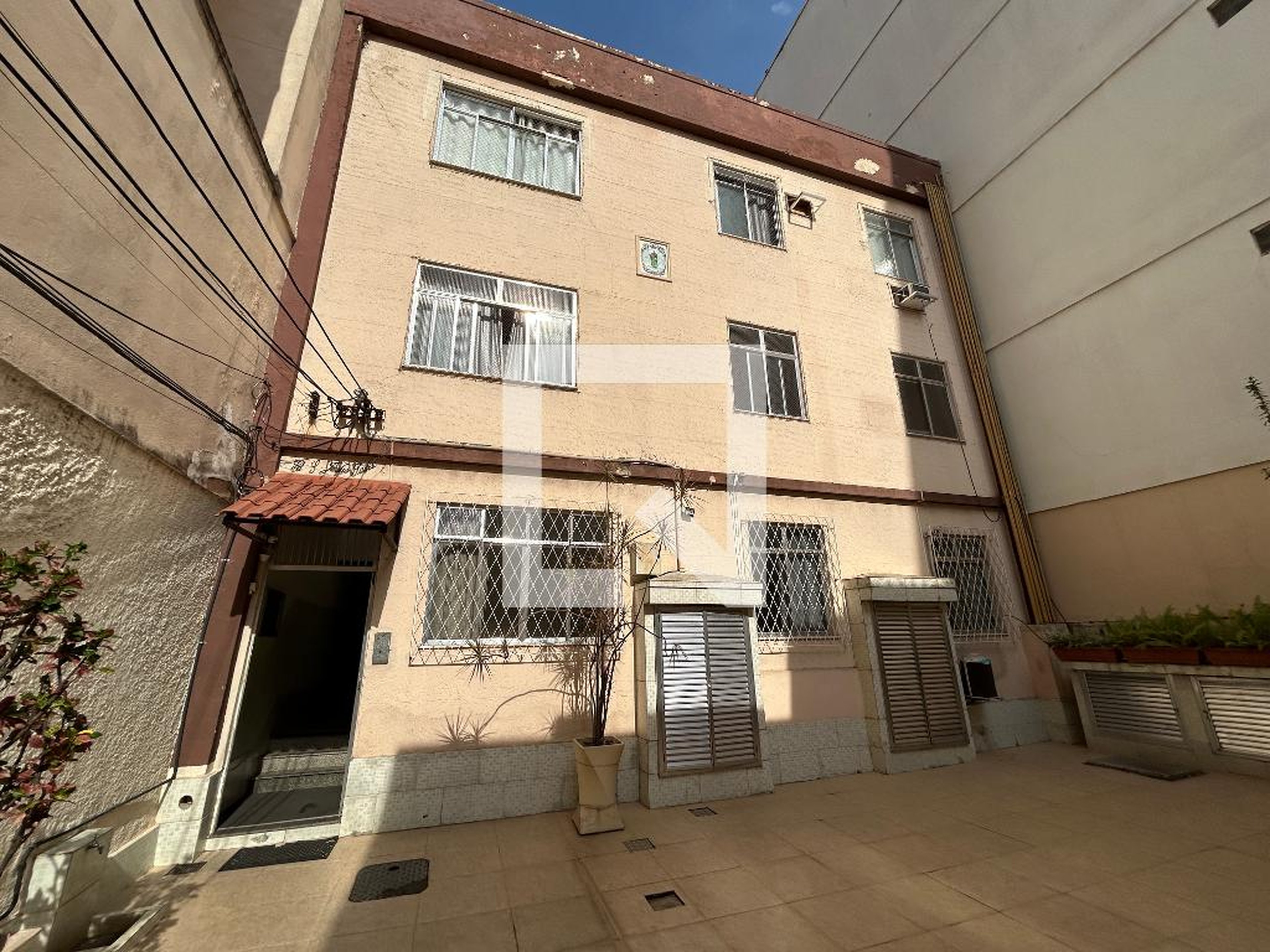 Fachada Condomínio em Rua Venceslau, 115