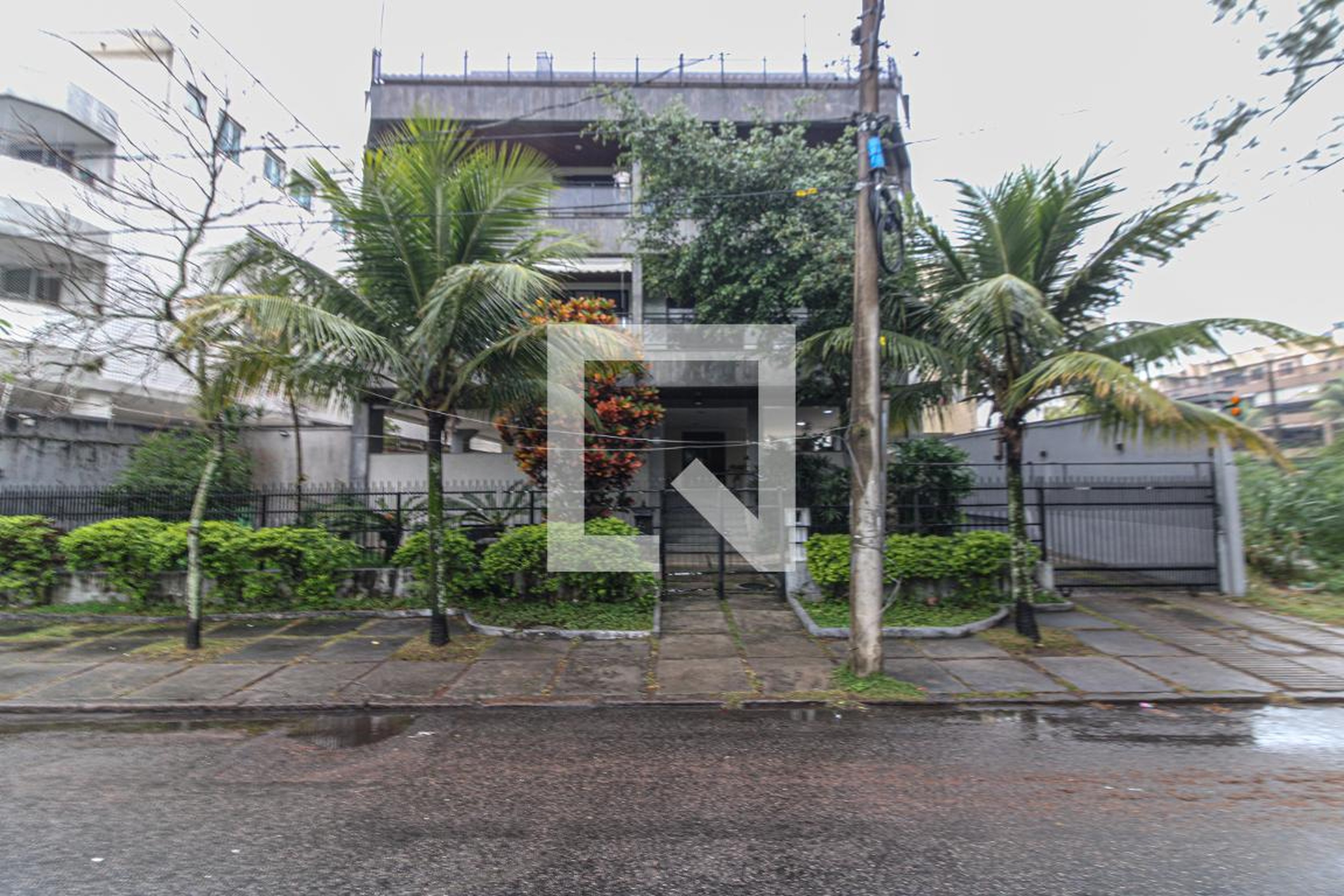 Fachada Condomínio em Avenida Gilka Machado, 1520