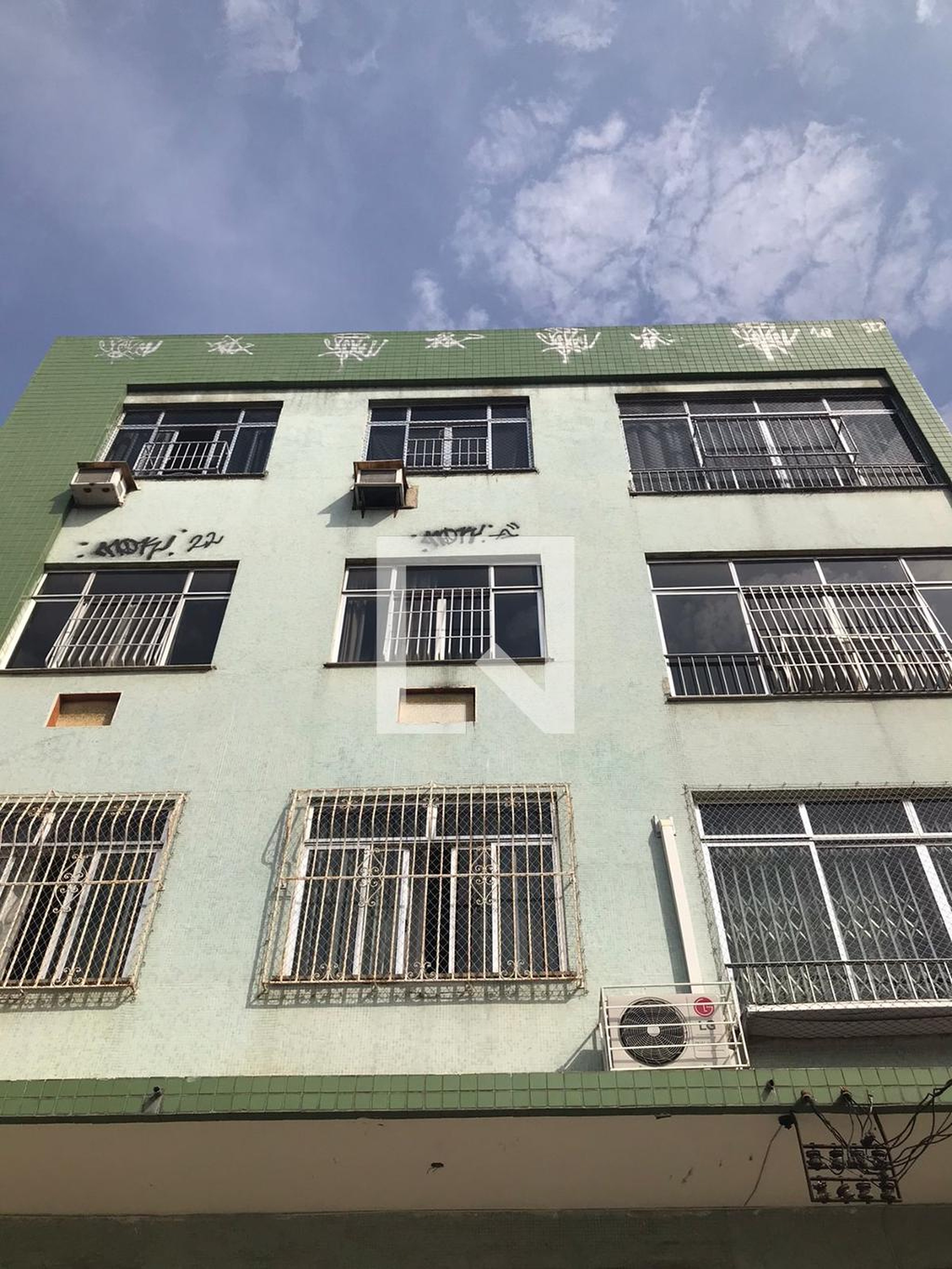 Fachada do Prédio Condomínio em Rua São Januário, 805